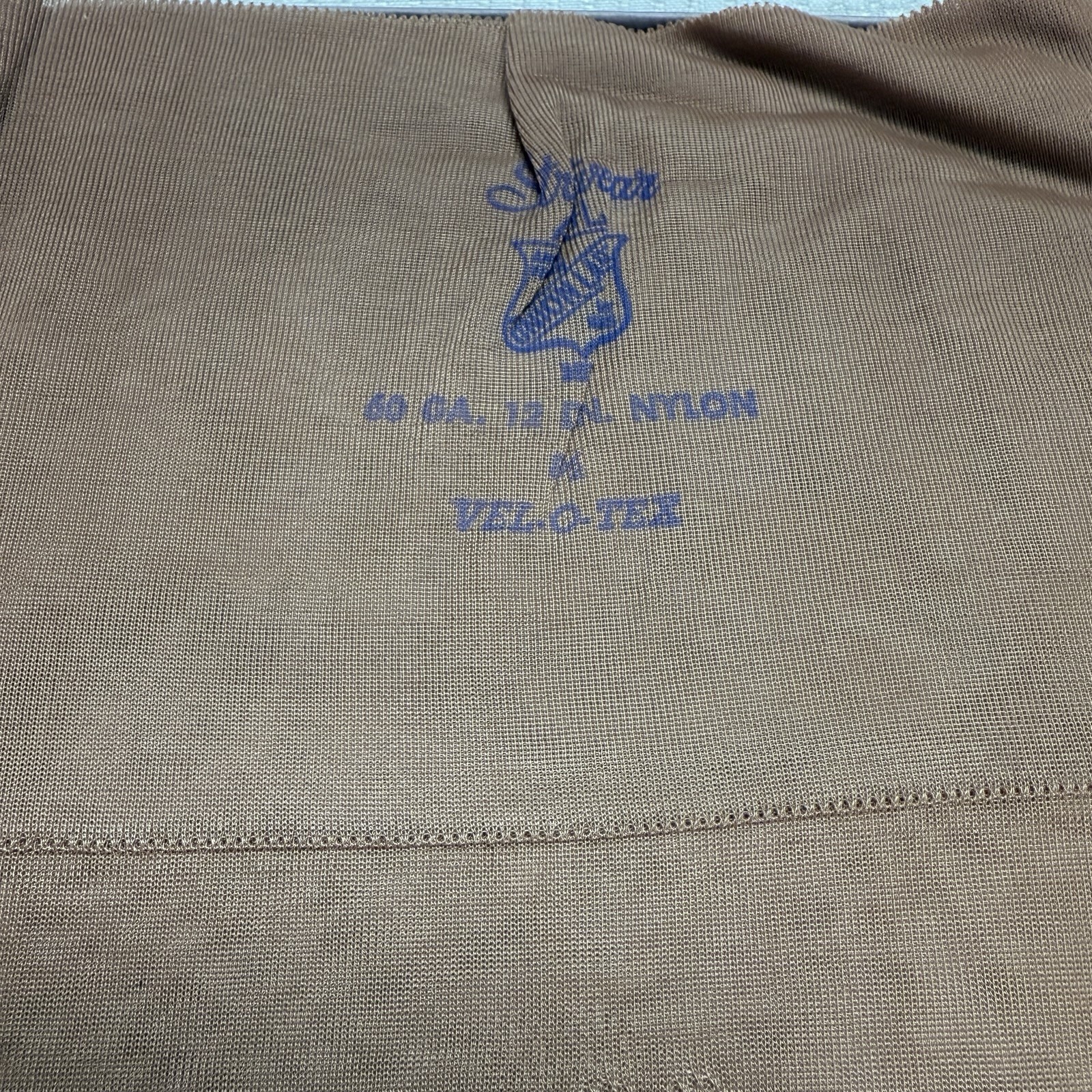 3 Pairs Vtg 50s Strutwear 600 Copper Beige 8.5 Nylon Stockings Seams New 1 Box