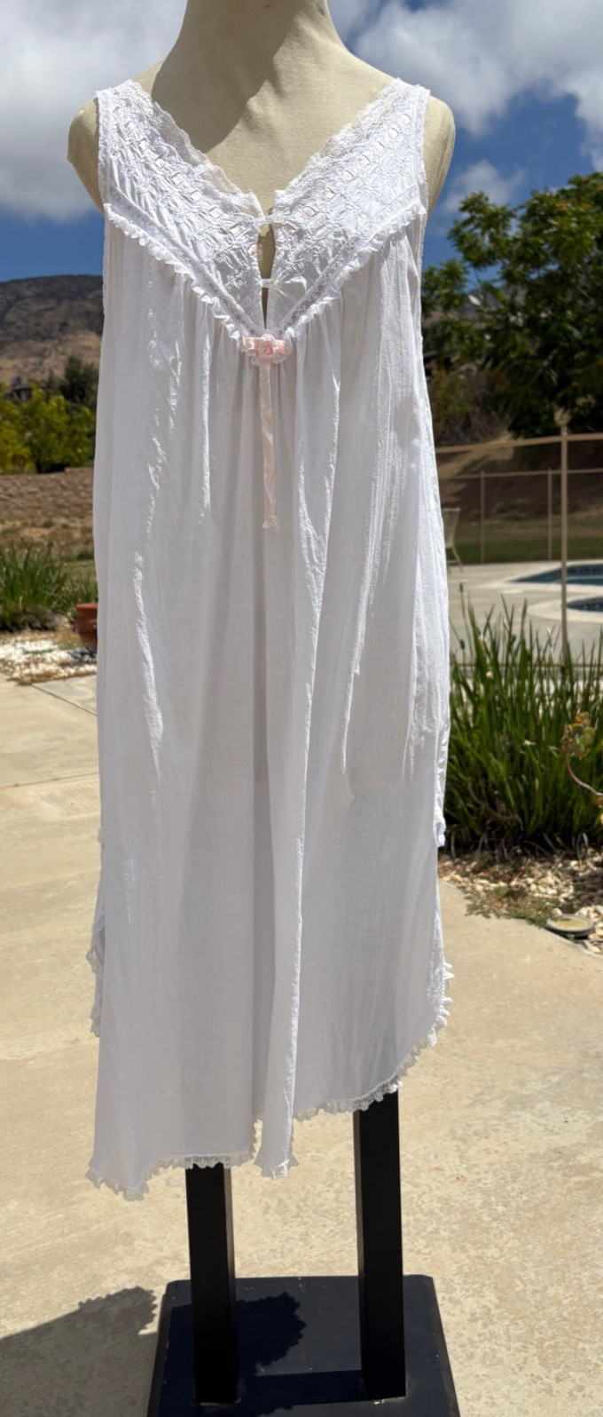 Vintage 90s Christian Dior Neiman Marcus White Cotton Lace Trim Nightgown M USA