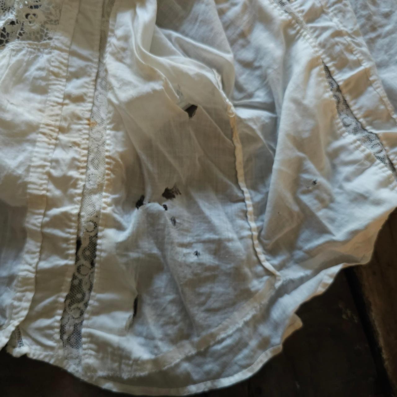 White Lace & Cotton Blouse w/ Floral Embroidery Antique 1910s Edwardian Shirt