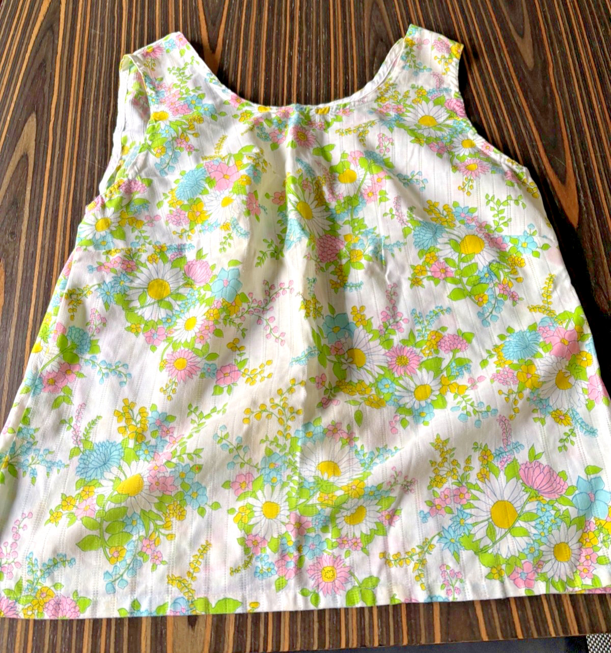 TRUE Vintage 60&rsquo;s 70s Hippy Cottage Handmade Floral Daisies Sleeveless Top M/L