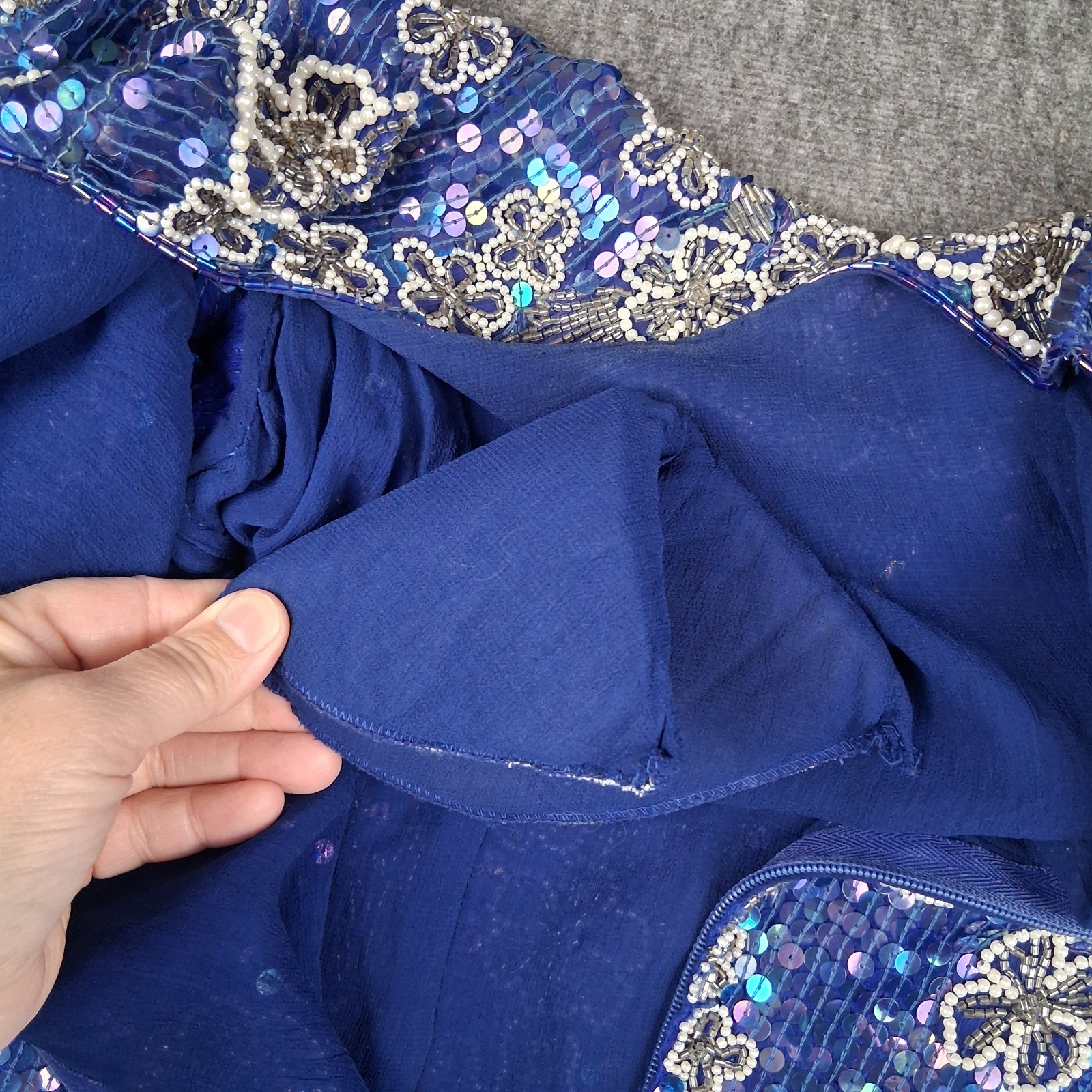 VTG Gatsby Flapper Evening Top Skirt Set Sequin 100% Silk Sz M Elegant India