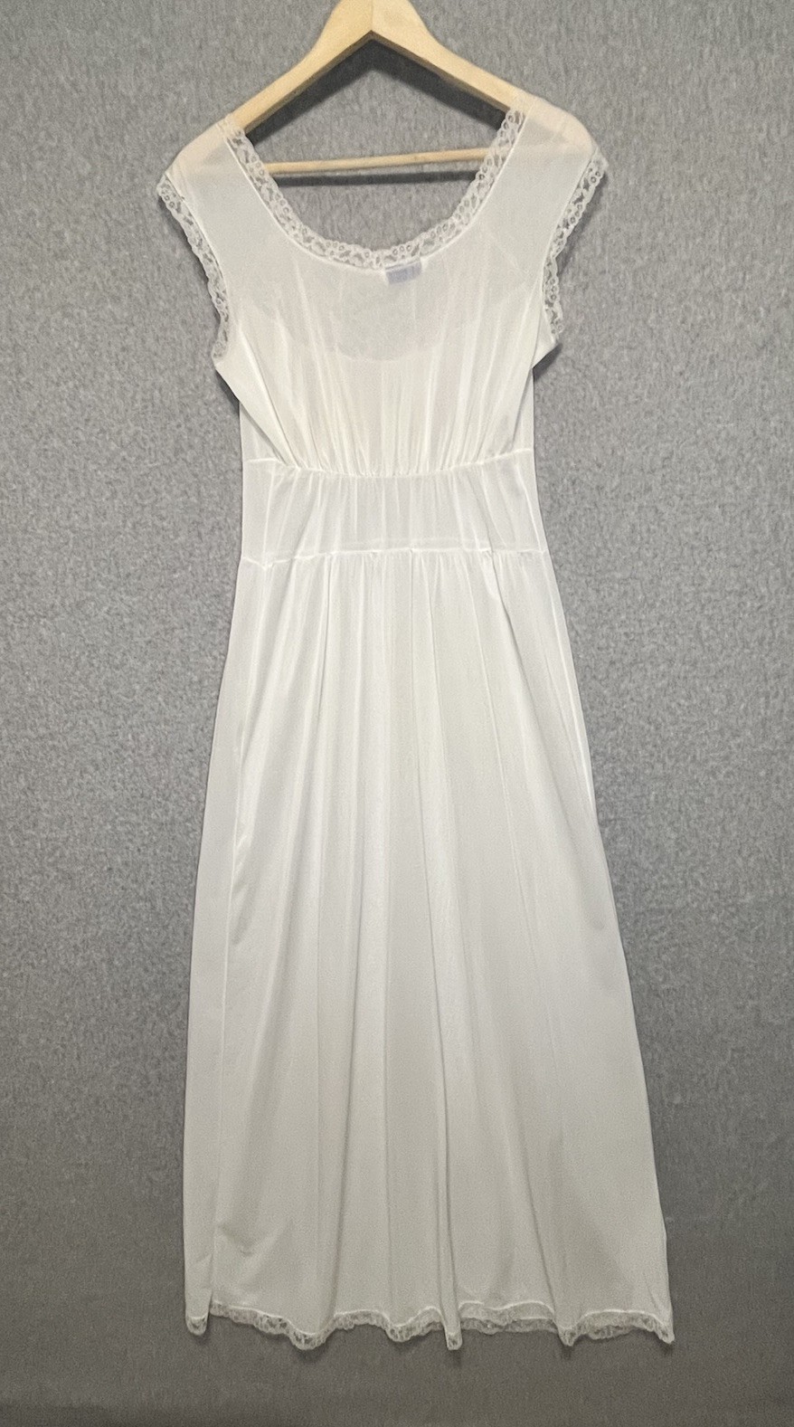 MCM Peignoir Set Radcliffe White Nightgown 2-Pc Lingerie Long 36 M Bridal VTG