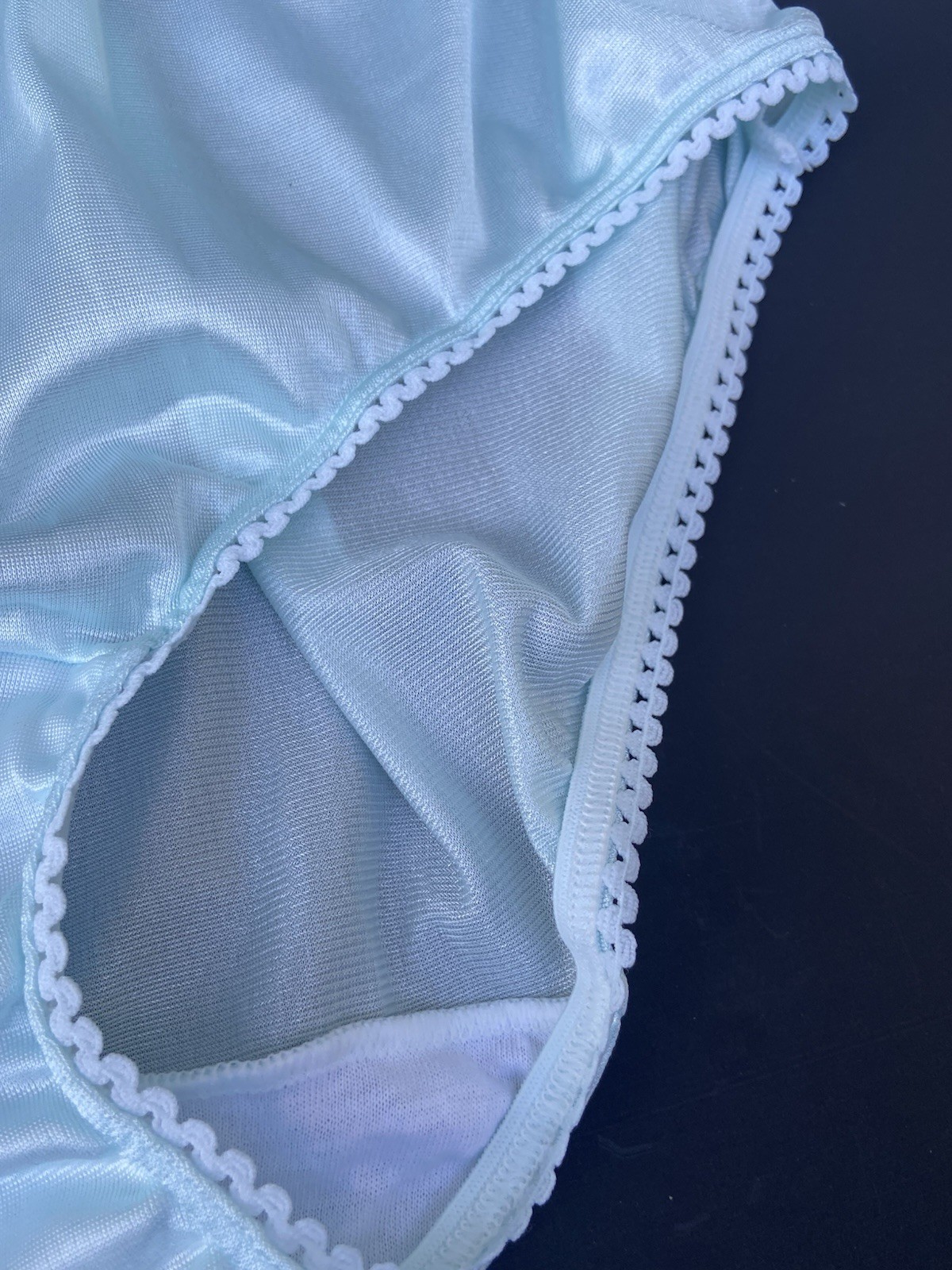 Warners 55184 Perfect Measures Panties Size 8 Nylon Brief Light Aqua Blue FLAWS