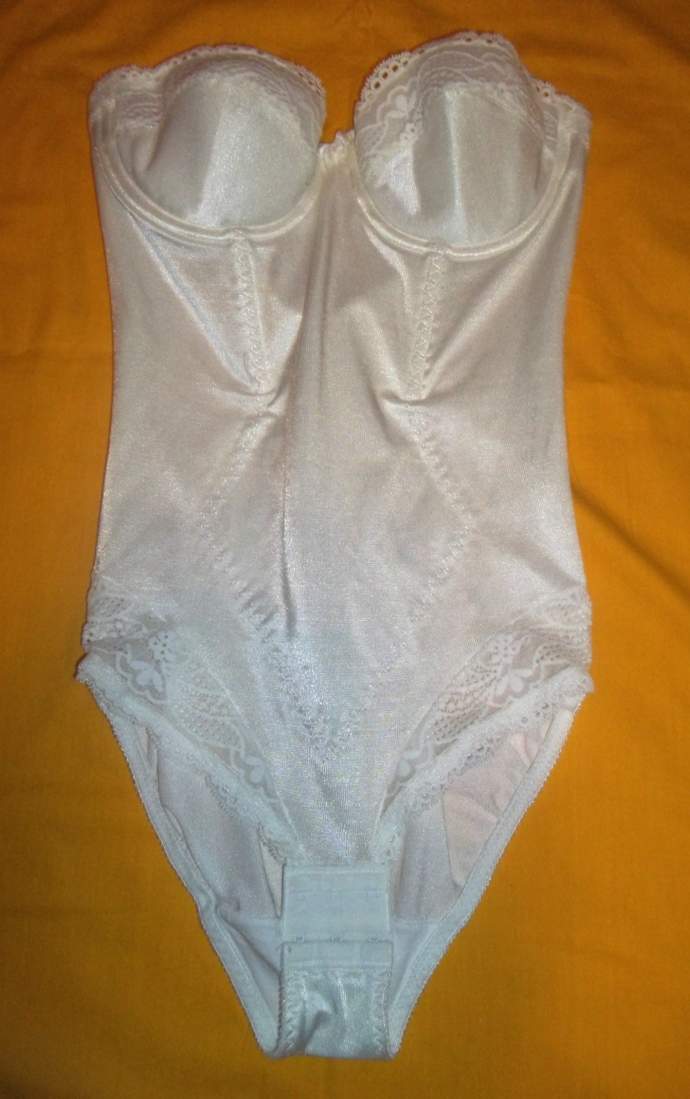 Vtg Maidenform Flexees 5869 All in One Girdle Second Skin Shaper Bodysuit sz 34B