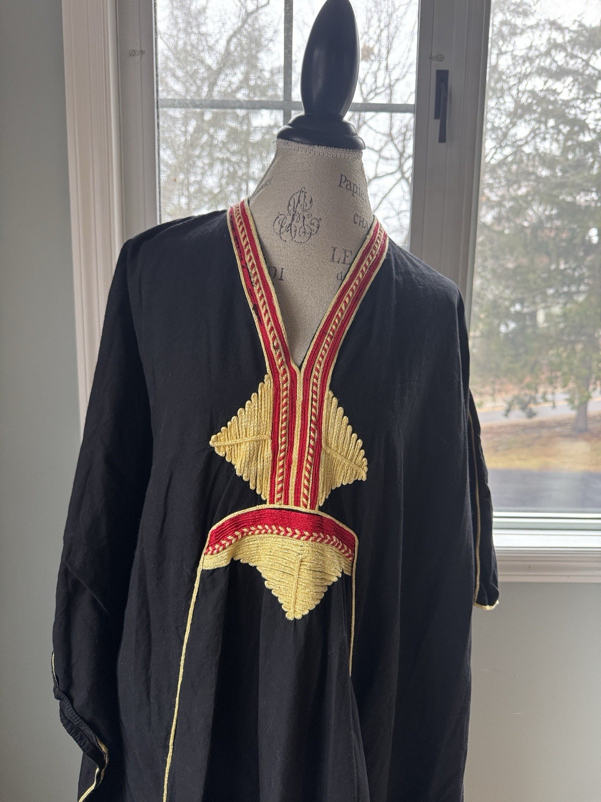 J Peterman Vintage 1990 Black Embroidered Moroccan Style Cotton Kaftan OS