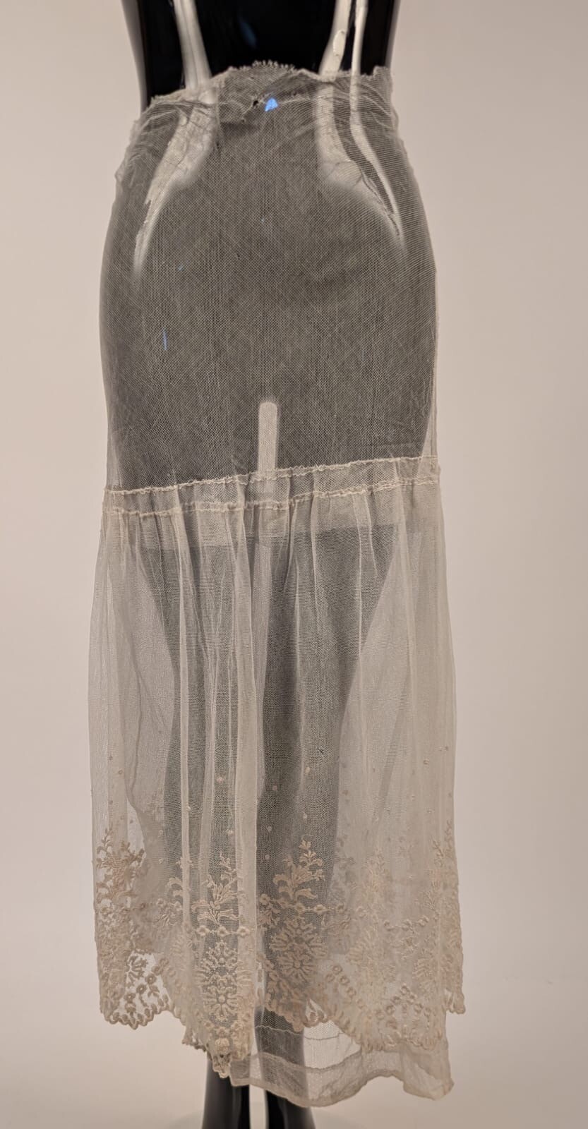 EDWARDIAN EMBROIDERED NET LACE SKIRT FOR RESTORATION / LACE