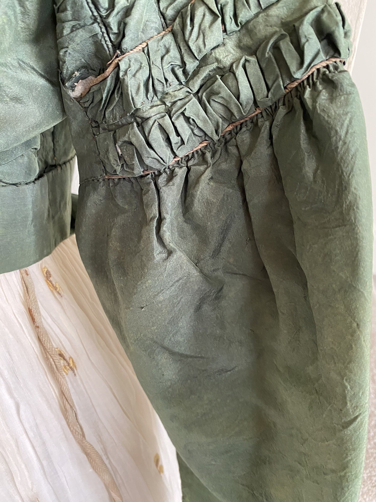 Rarest 1825 Regency Spencer Jacket Rich Emerald « Arsenic » Green Museum Quality!