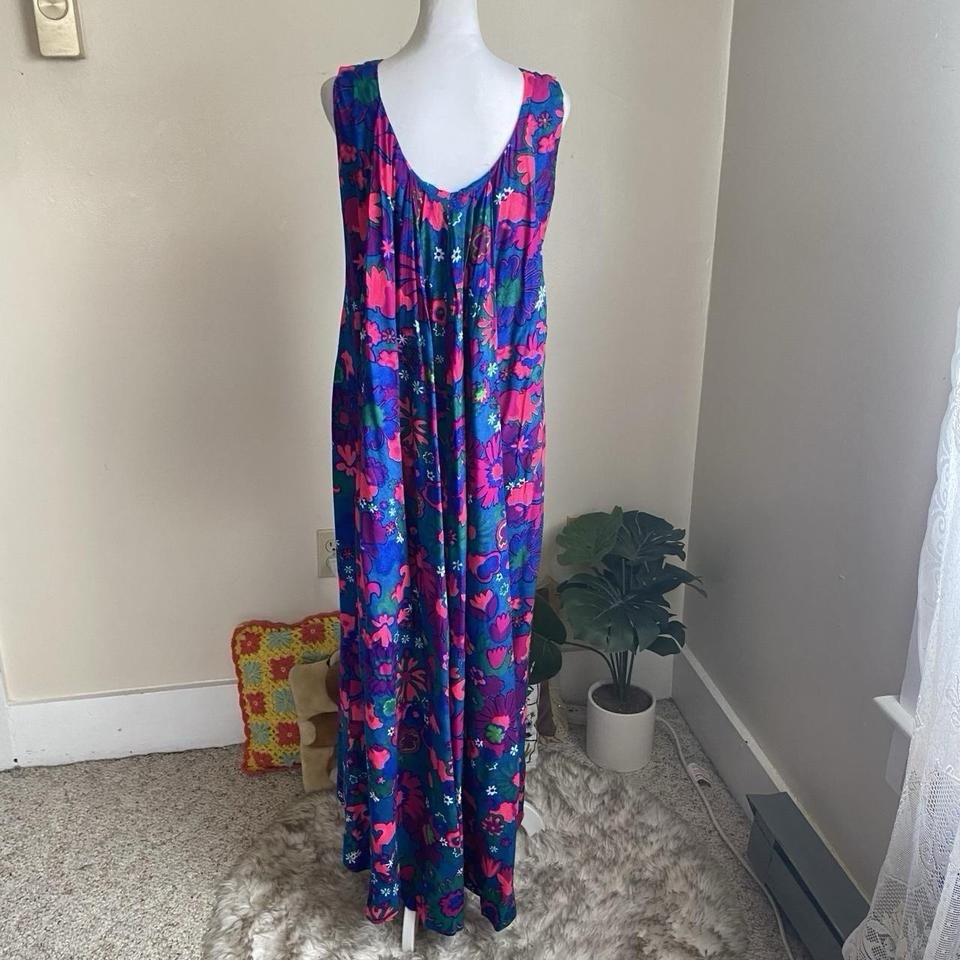 Vintage 70s Psychedelic Vibrant Floral Waikiki Maxi Dress