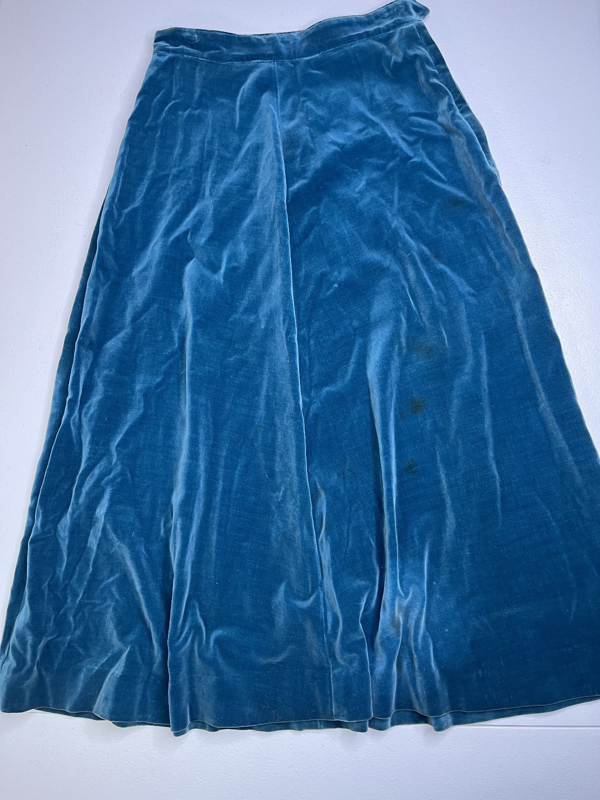vintage velvet skirt suit matching blazer and skirt 1940/50