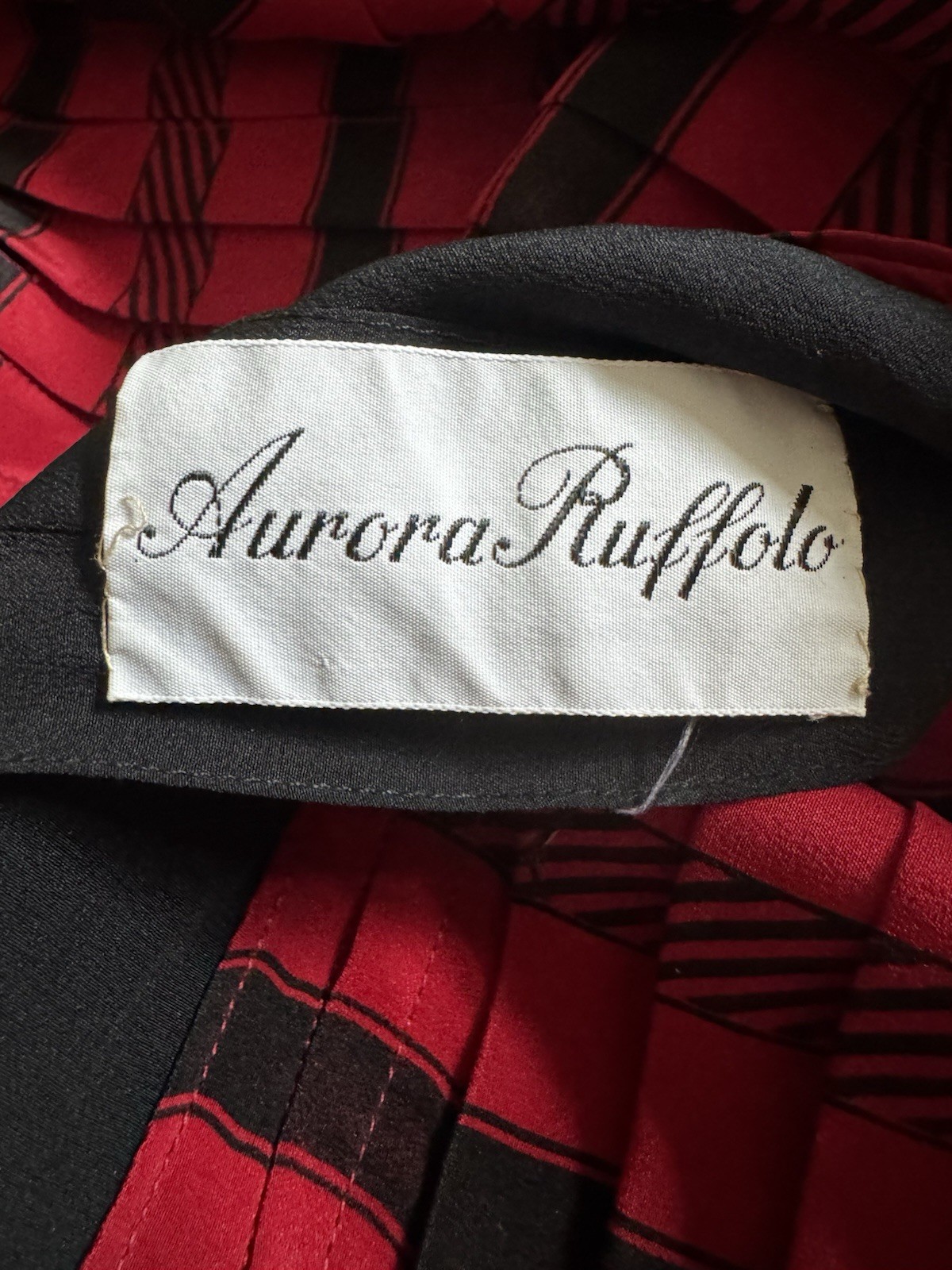 Vintage Aurora Ruffolo Custom Made Silk Satin Black/Red Pleated Dress Size 10/12