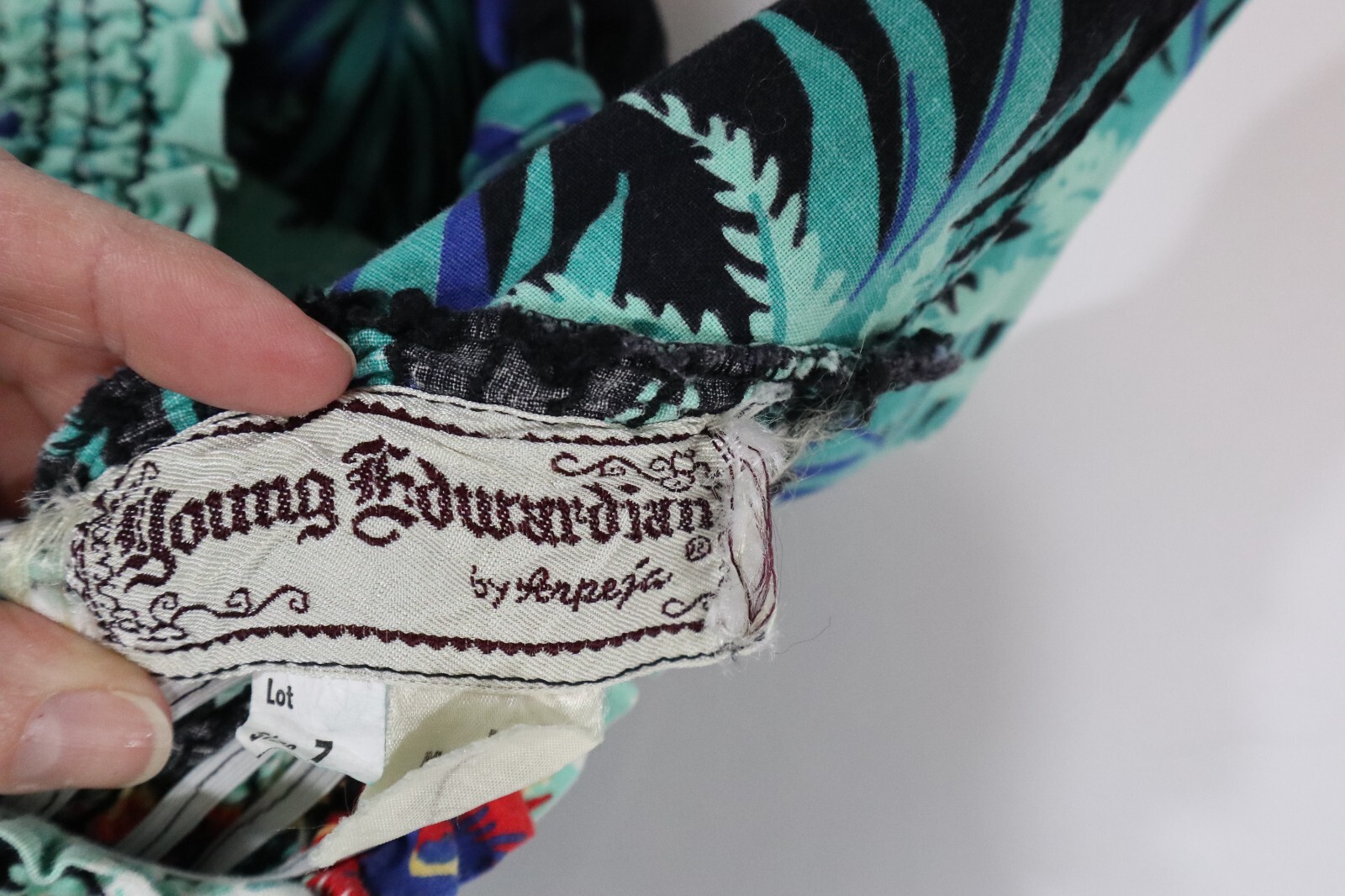 Vtg Young Edwardian By Arpeja Bombshell Hawaiian Print Jumpsuit Sz XS Pinup VLV