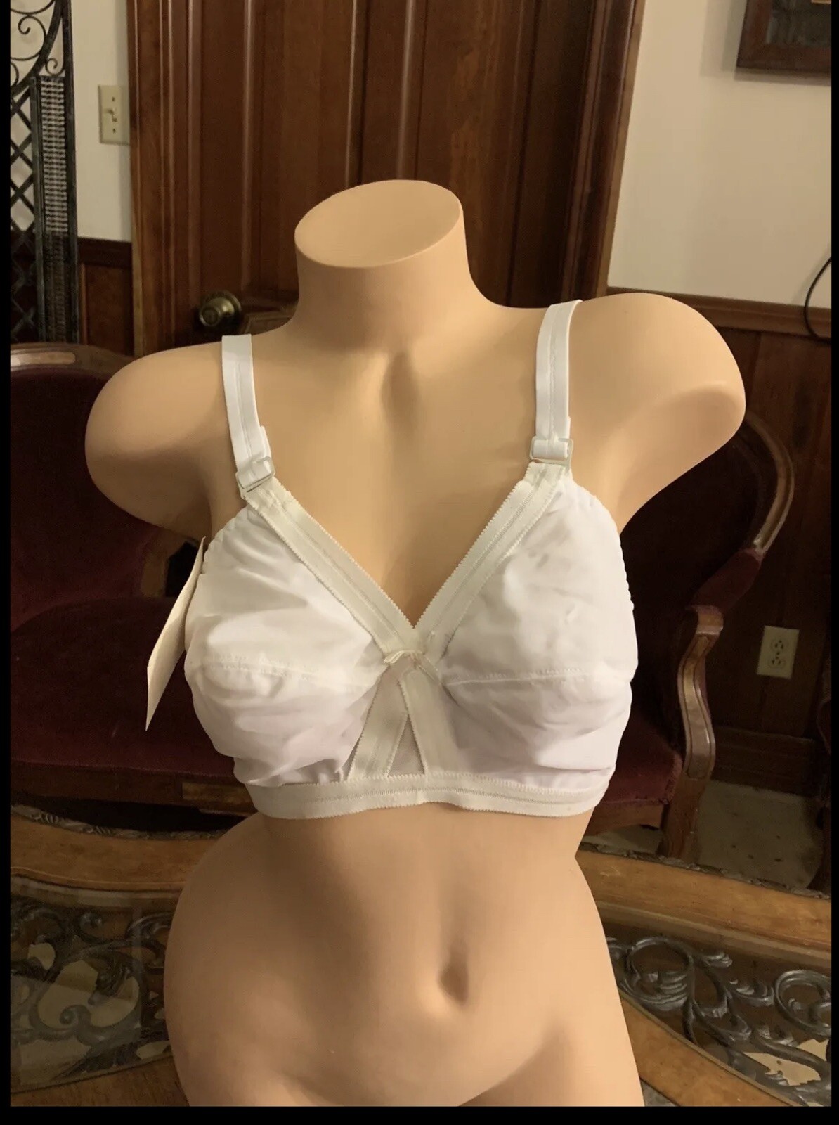 Vintage Bra Support Nylon Lycra Smooth Spandex White Adjustable 1970s NEW 36D