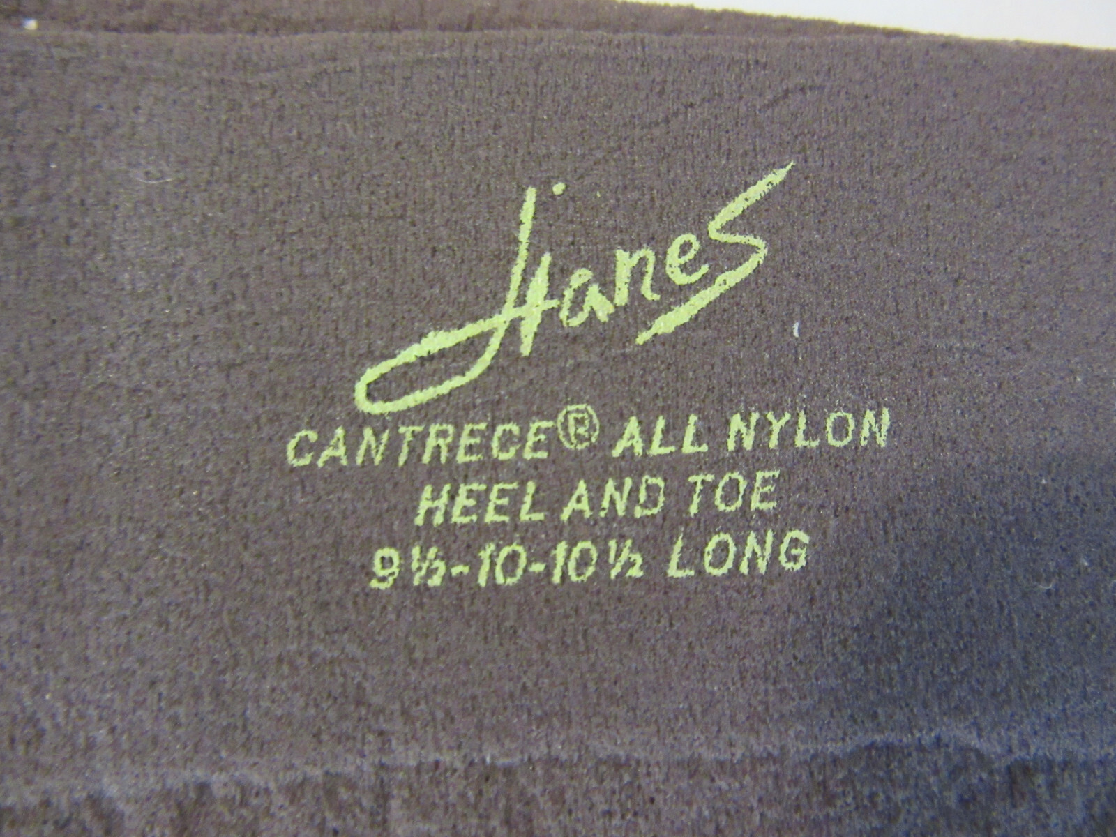 HANES Cantrece ll Heel & Toe vtg NYLONS Sz 9 1/2, 10 1/2 Long TOWN TAUPE 2 Pair