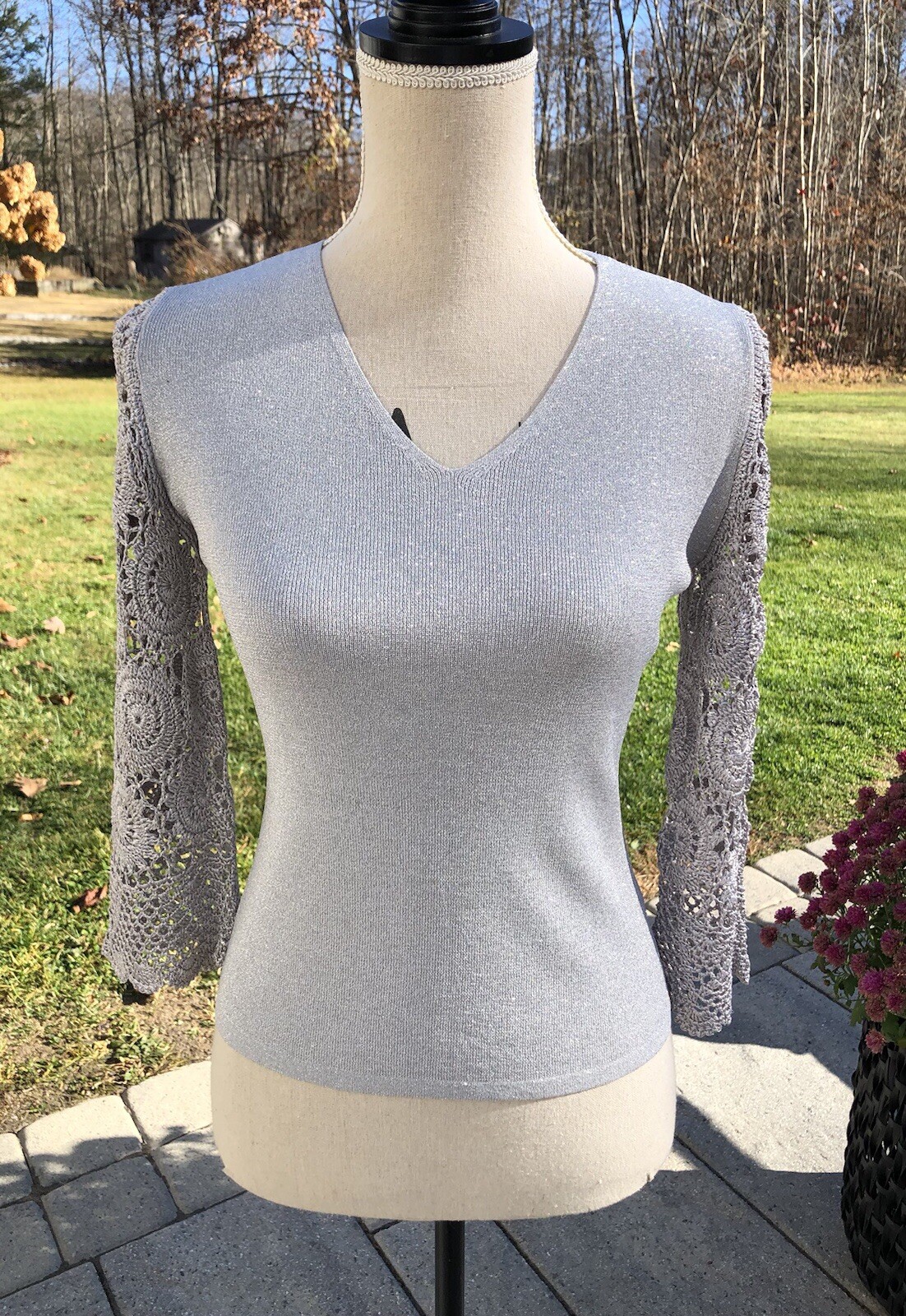 Vtg Silver Knit Womens Dressy Top Crochet Sleeve Elegant Formal Shimmer Glam