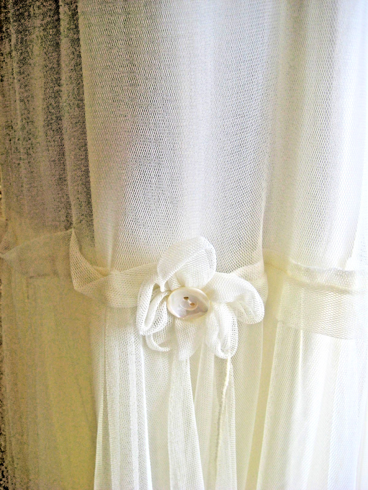 Vintage April Cornell ivory mesh overlay drop waist handkerchief hem dress M