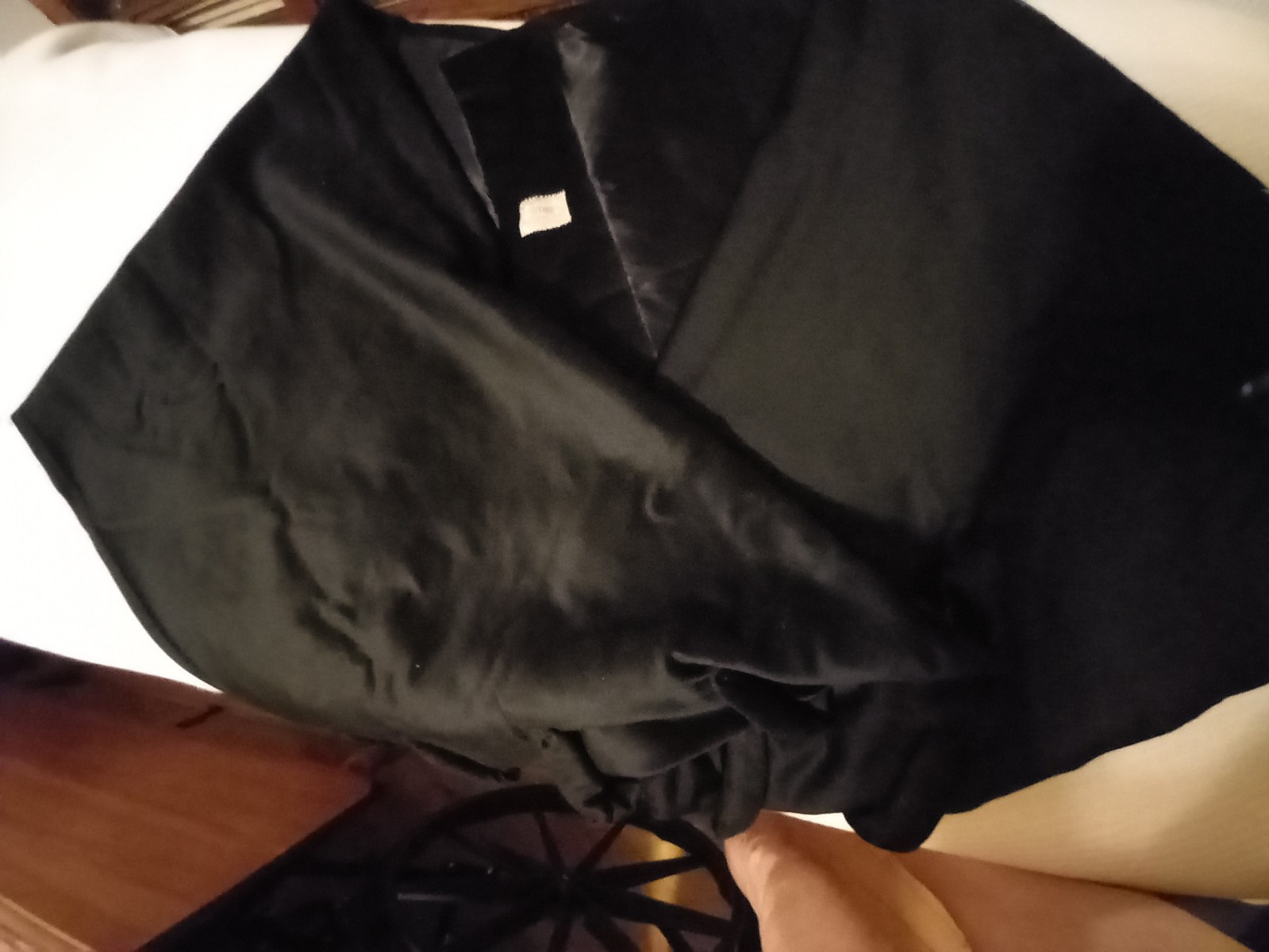VTG 40s Opera cape, Blk, hand made, fur blend, elegant. Unusual bottom finish