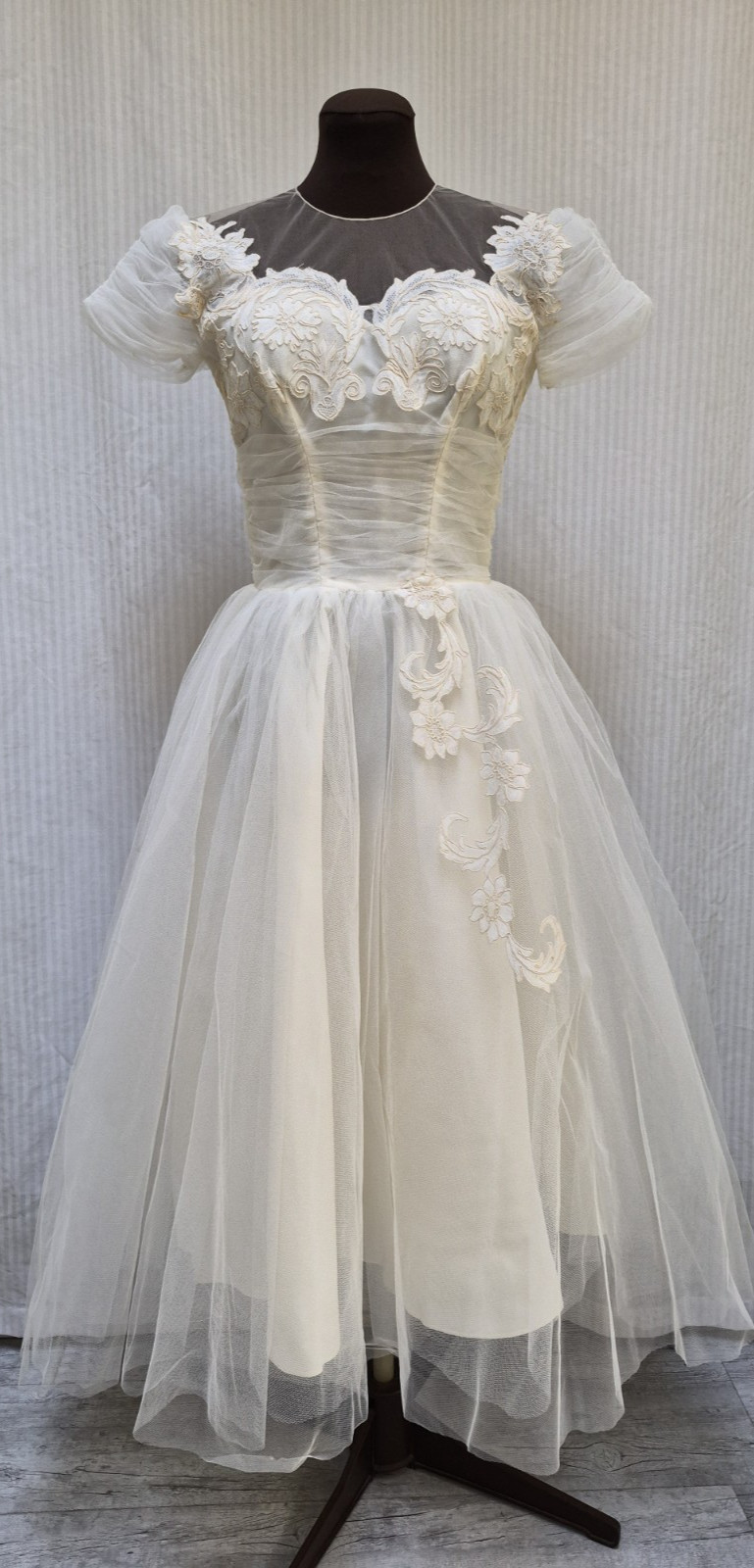 Vintage 1940/50s Ivory Tulle Netting Dress by SMARTWEAR EMMA LANGE – Size XS/S