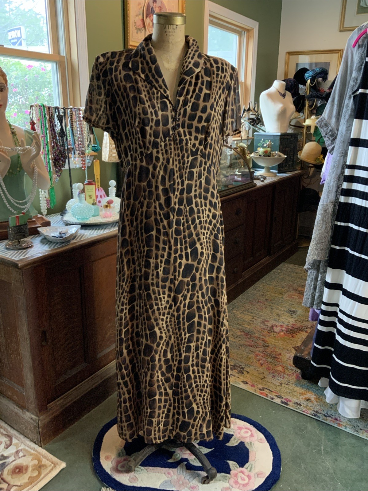 VTG Liz Claiborne Women&rsquo;s Giraffe Print Maxi Dress Short Sleeve Zip Button Sz 12