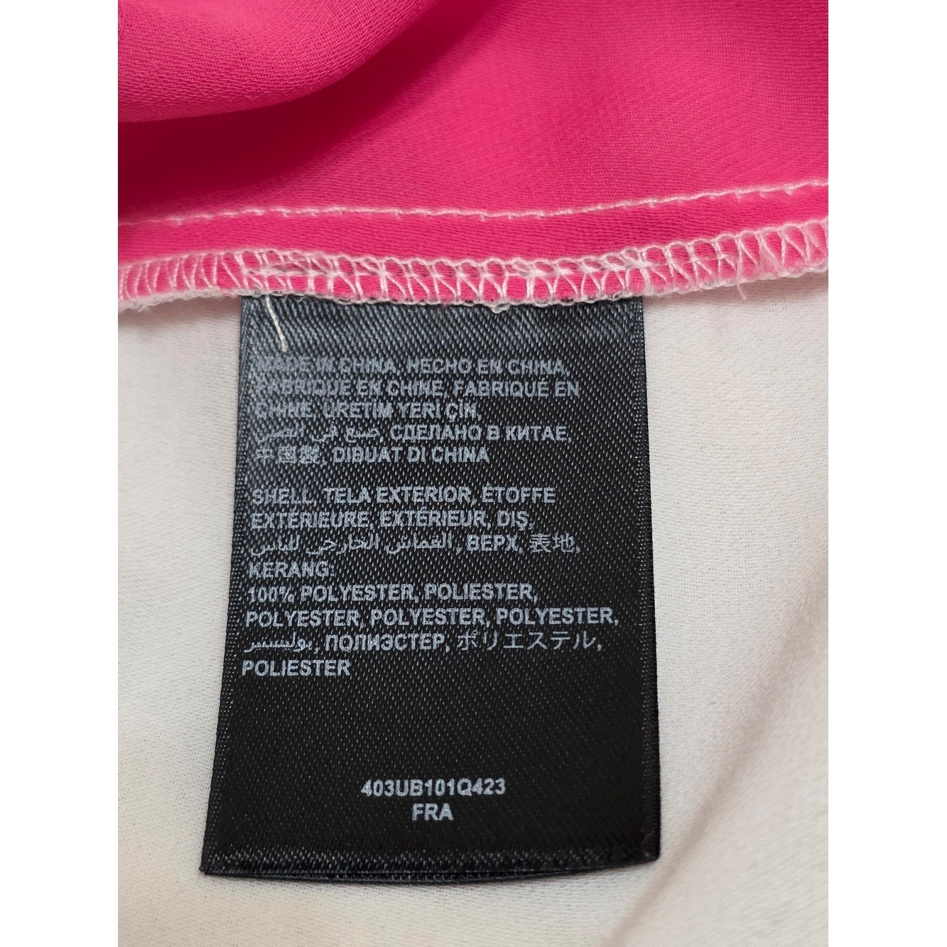 bebe Vintage Colorblock Sleeveless Collared Top – Red, Pink & White Size L
