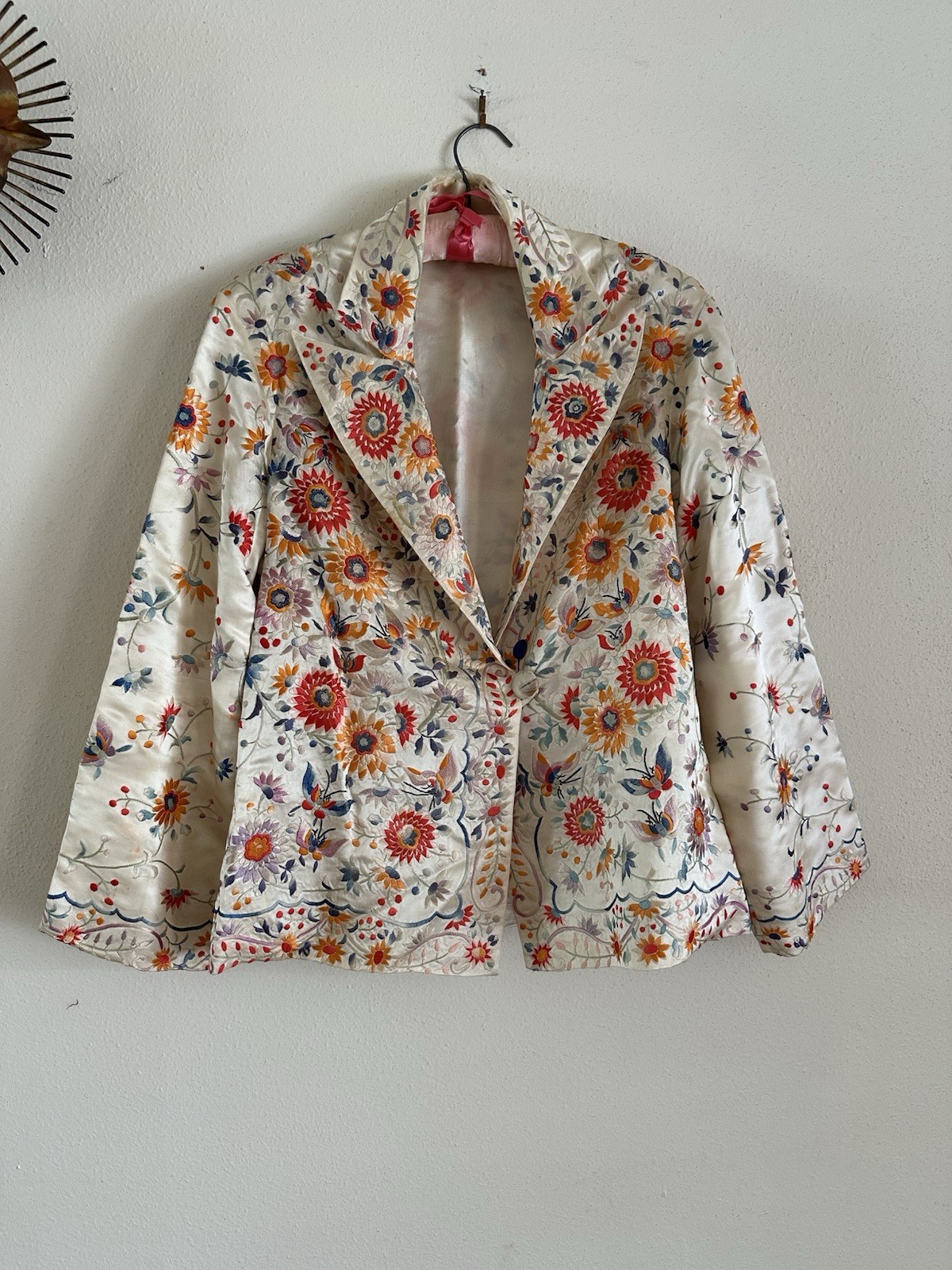 1920s 30s Silk Embroidered Export Piano Shawl Jacket Moth Floral Peking Knot VTG
