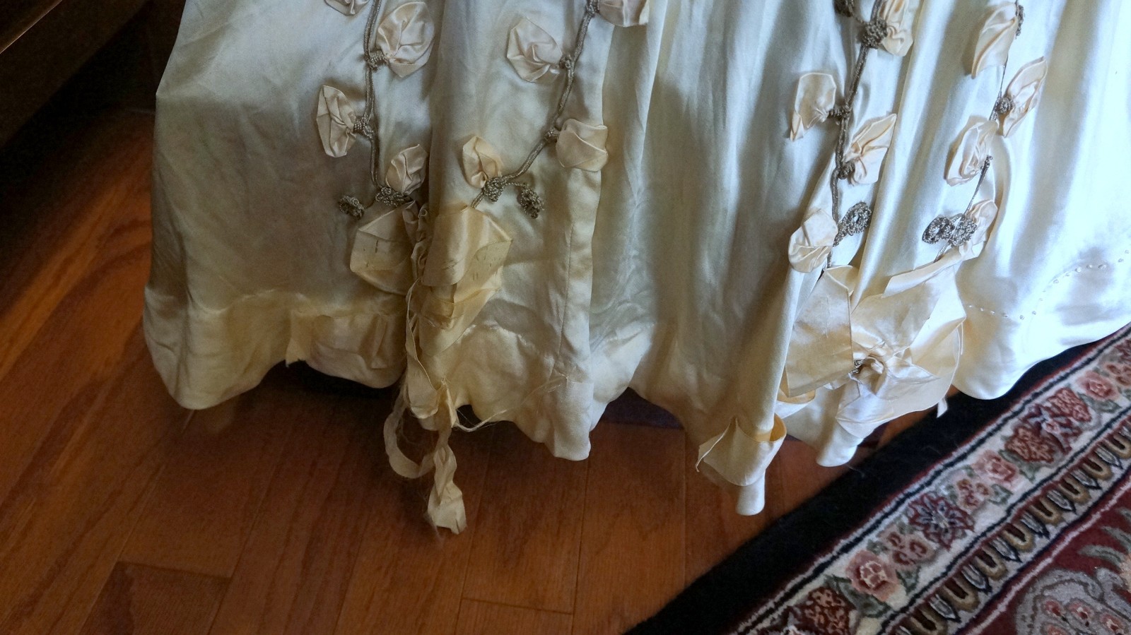 Rare early 1900&rsquo;s Rowntree &Sons Scarborough, Eng Wedding Dress/ Art Nouveau