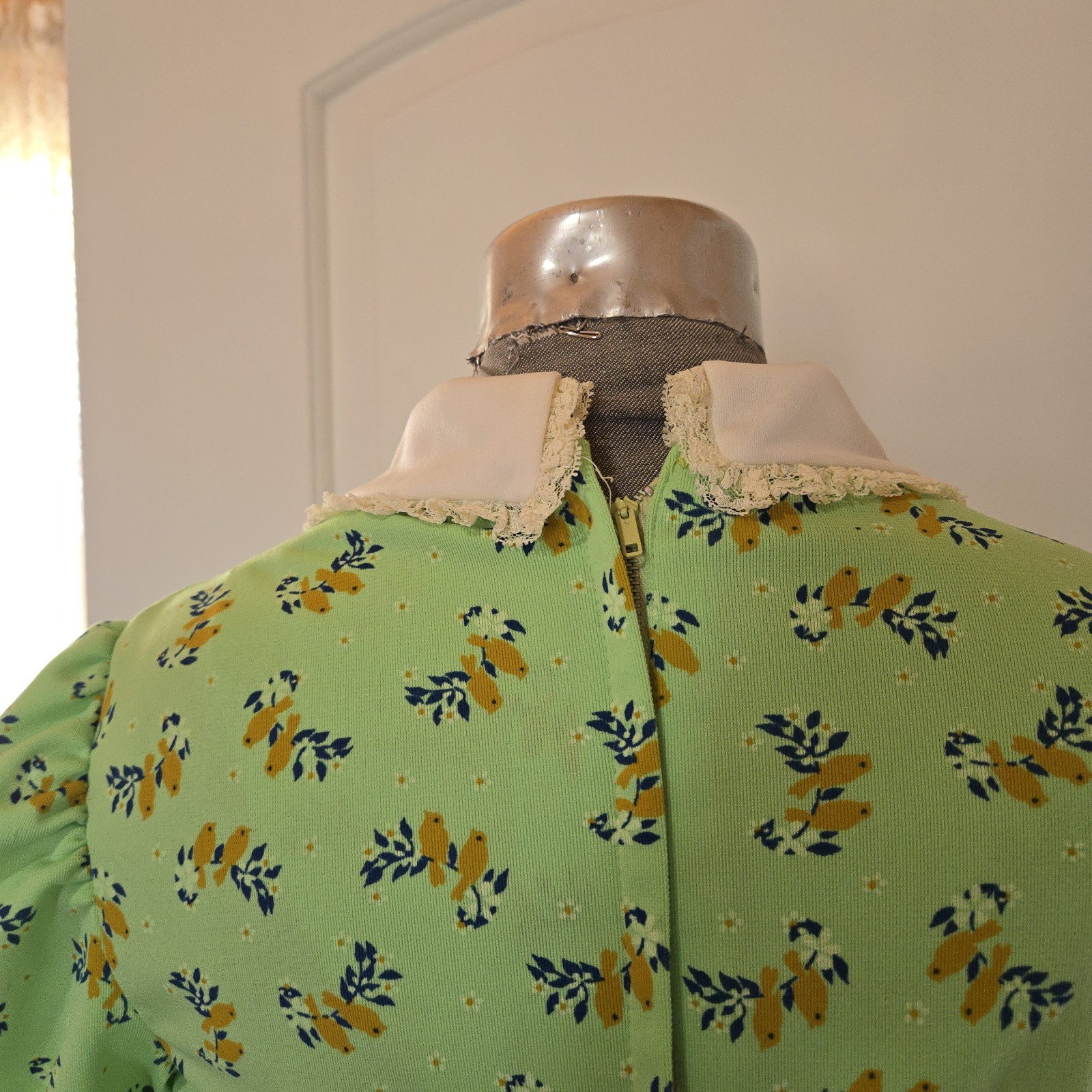 Vintage 70s Floral Bird Collared Maxi Dress, SIZE M, See Description