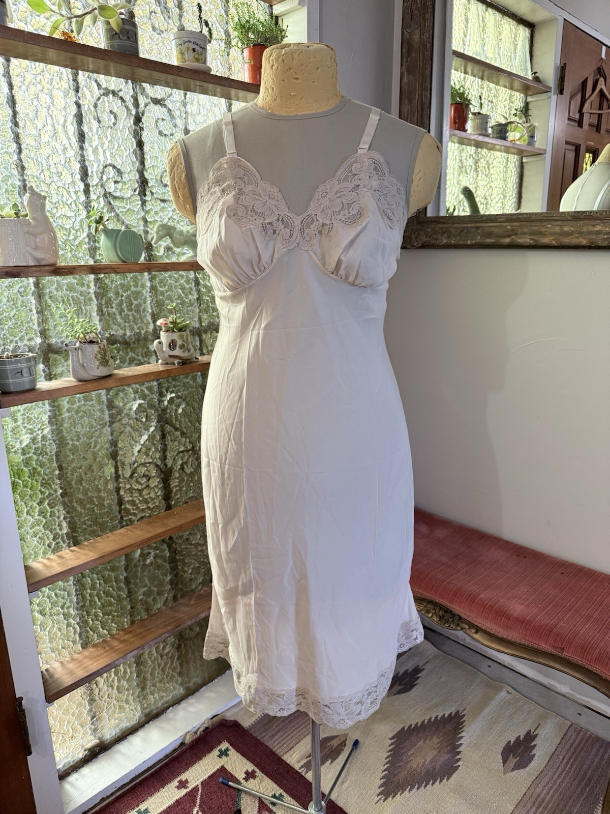 Vintage Lady Lynne Slip Dress Ivory Lace Lingerie Women&rsquo;s 38 Rayon Nylon