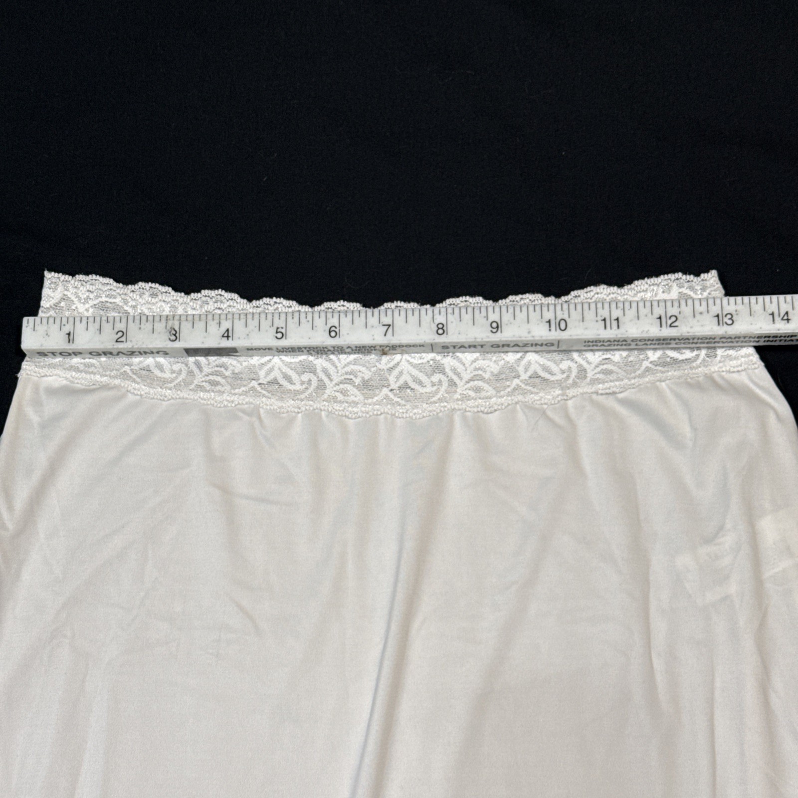 Vintage Vassarette Half Slip Size 18 Nylon 2 rows of Cotton Eyelet Ivory Trim