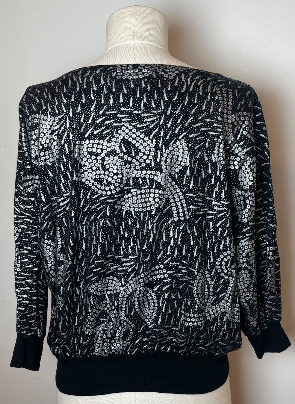 Vintage Golden Gate 1980&rsquo;s Pullover Dolman sleeve Black with silver metallic top
