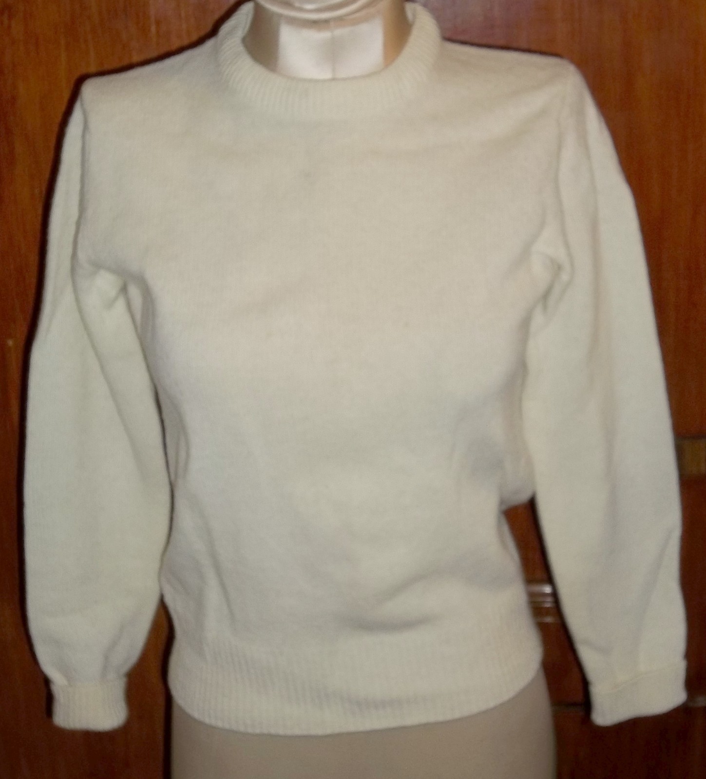 Vintage Scotsclan Bermuda 100% Lambswool Cream Color Pullover Sweater Top