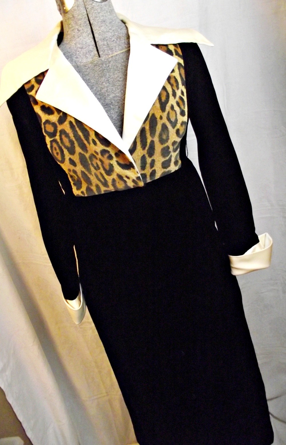 JOSEPH MAGNIN Eloise Curtis Happenstance 60s Velvet Dress BIG COLLAR Sm Maxi