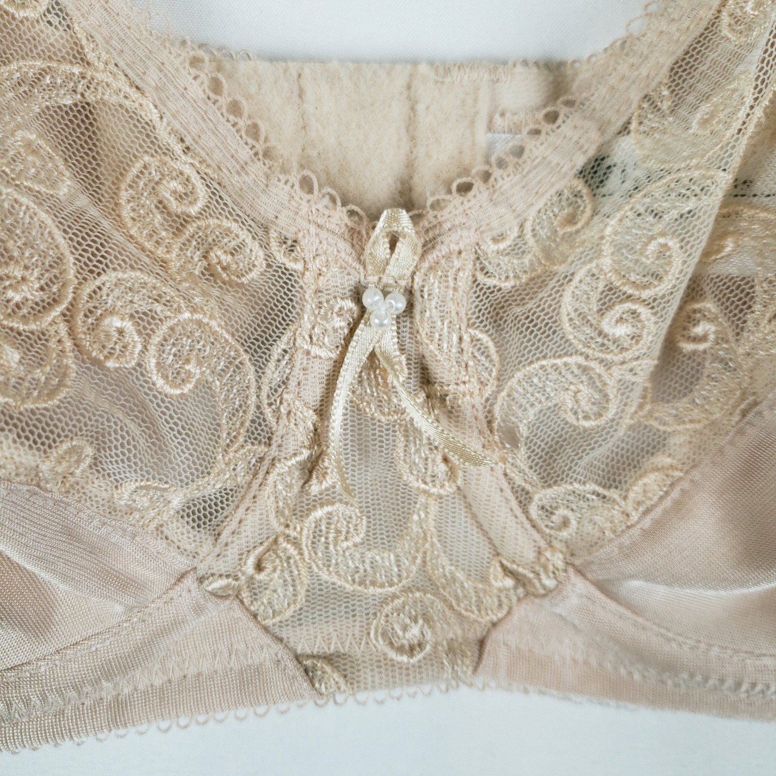 Wacoal Bra 36B Unlined Underwire Lace Trim Adjustable Straps 85106 Vintage
