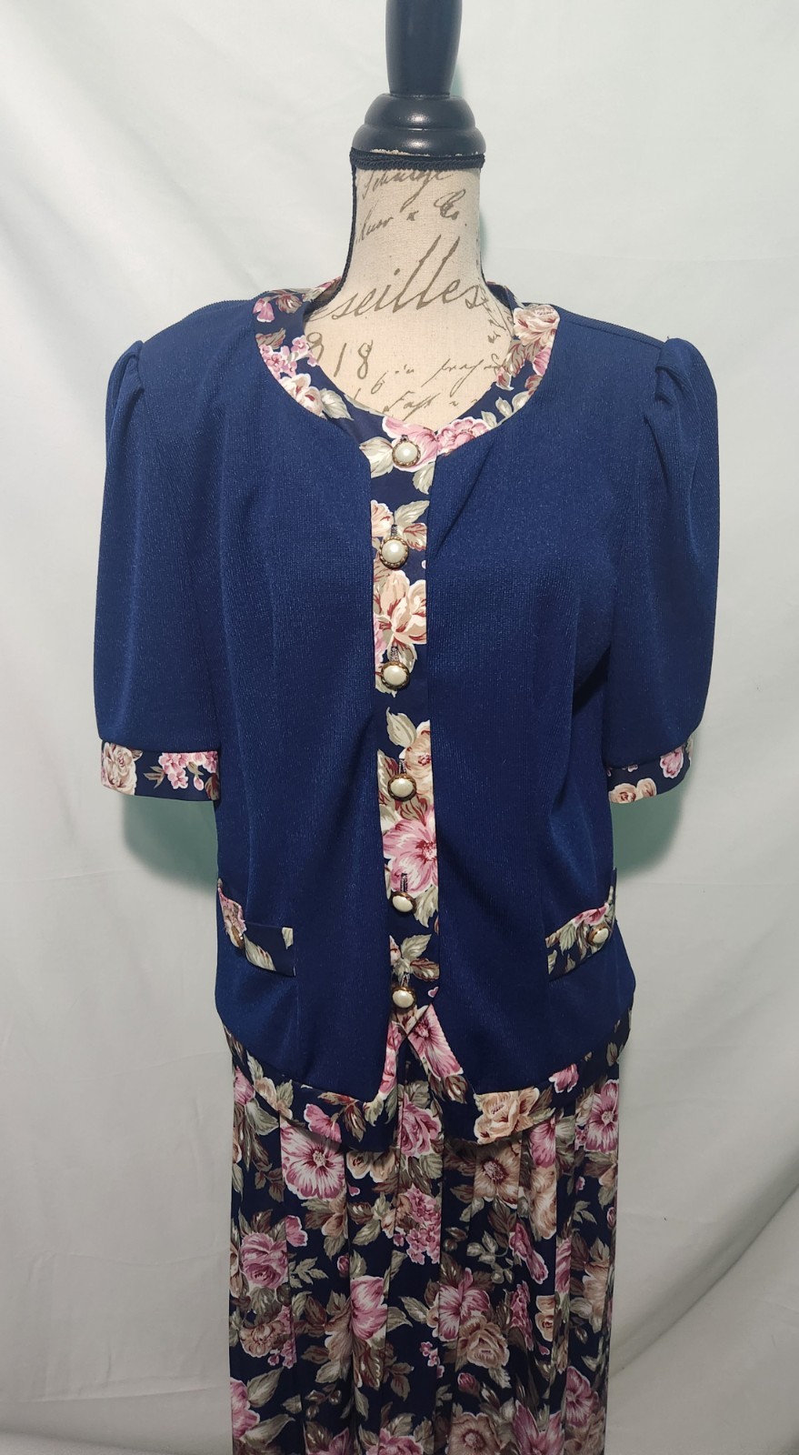 Vintage 80s Risa Ann Blue & Pink Floral Skirt Suit.