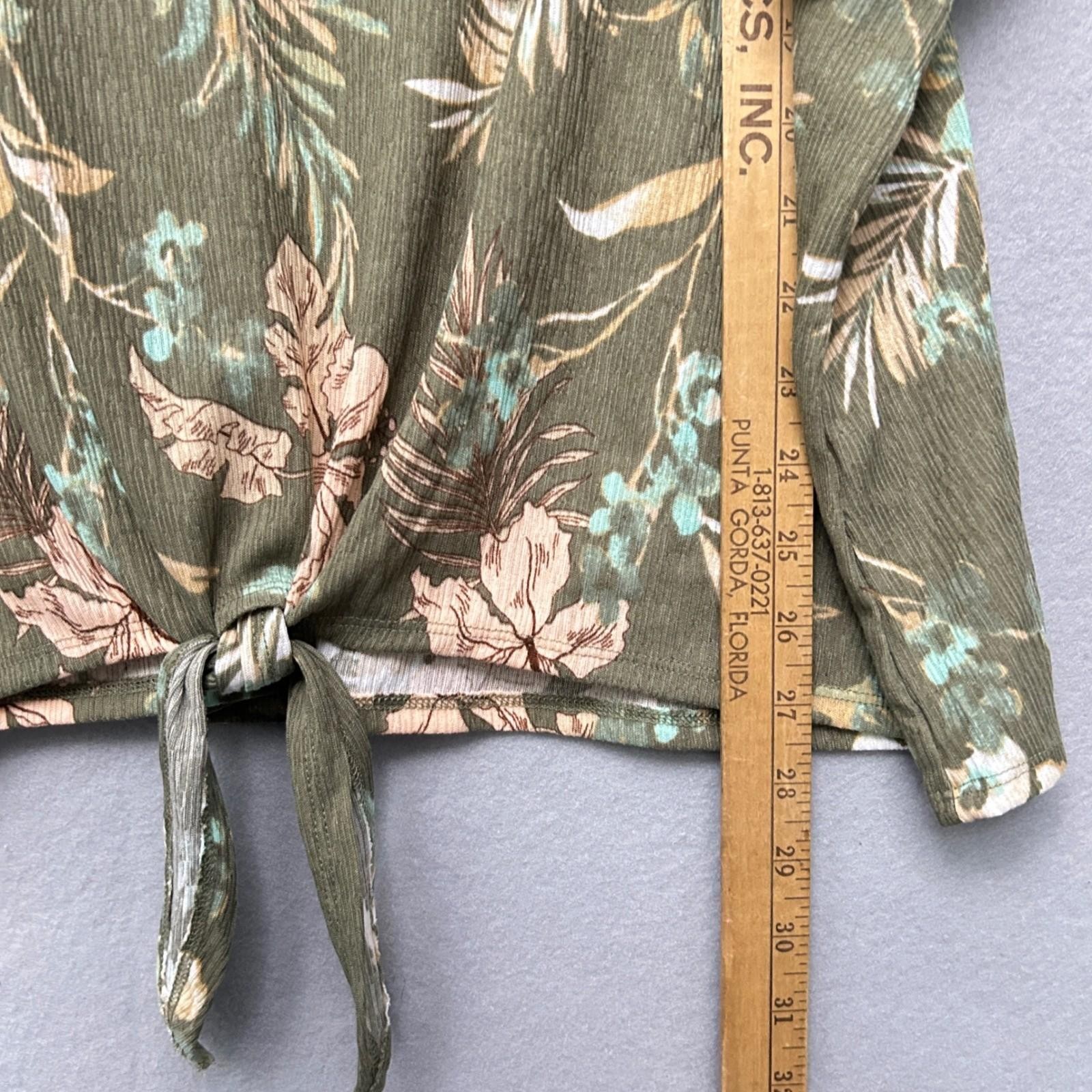 C Est. 1946 Top Women&rsquo;s 26/28W Green Floral Tie Front Peasant Babydoll Cottage