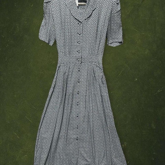 Vintage 1990s Karin Stevens Geometric Rayon Midi Dress | Size 10/M