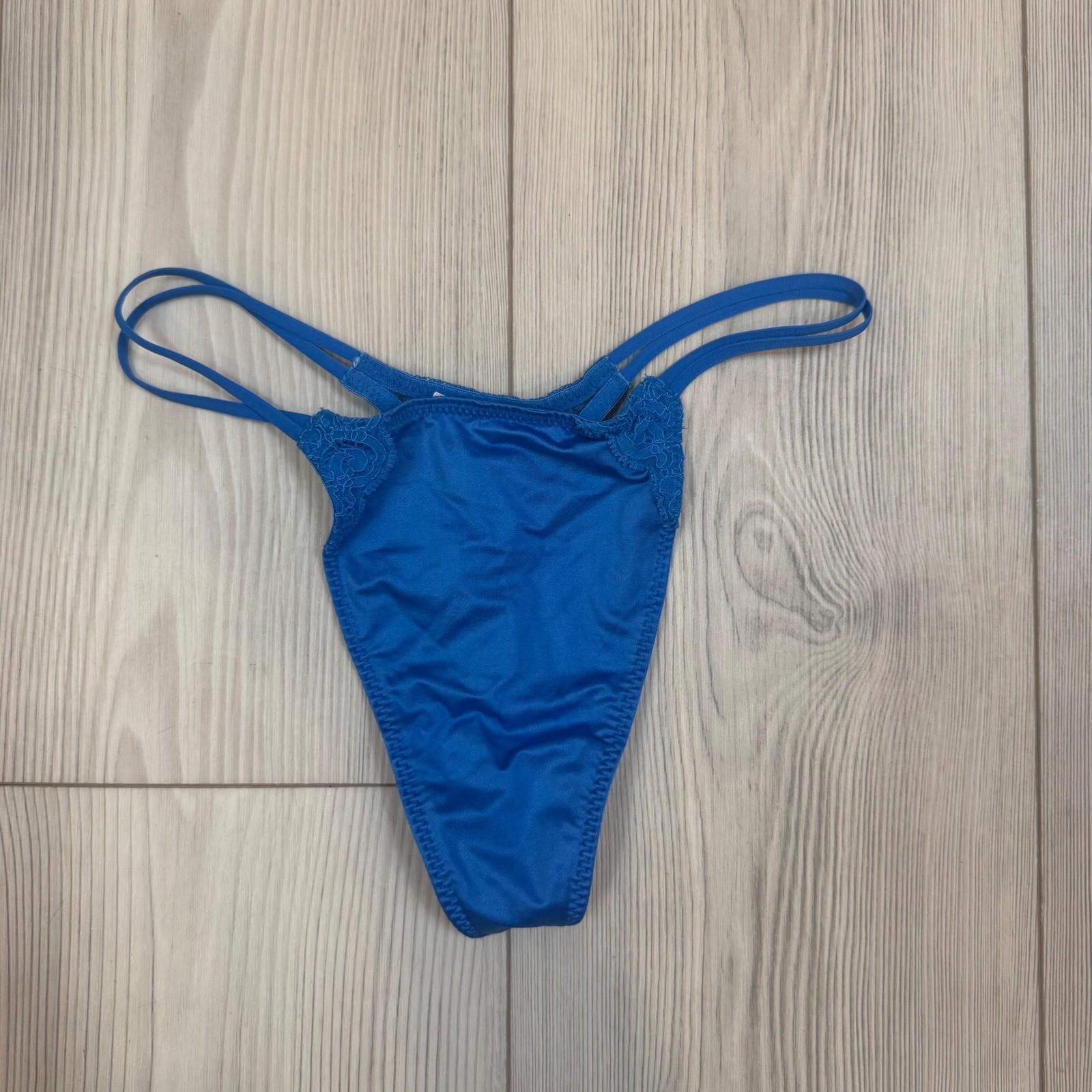 Vintage 2001 Victorias Secret Blue Lace V-String Thong Panty NWT Small 3507