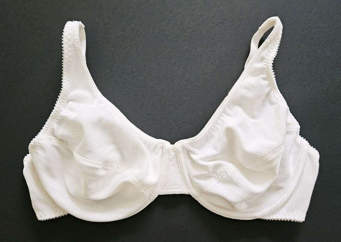 Vtg 90&rsquo;s Vassarette White Ribbed Satin Unlined Underwire Bra 75-177 Seamed 36D