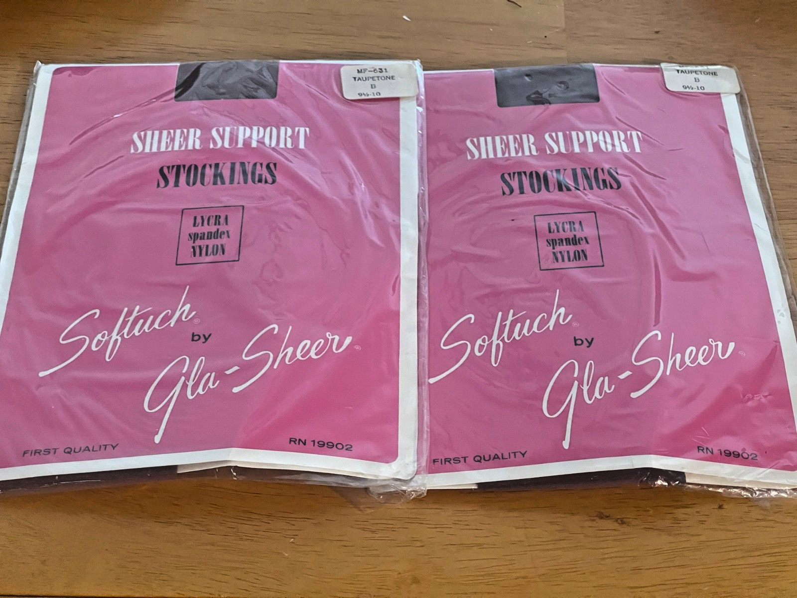 2 PR GLA-SHEER Support Seamless “SOFTUCH” Stockings Taupetone Size B 9-1/2 – 10