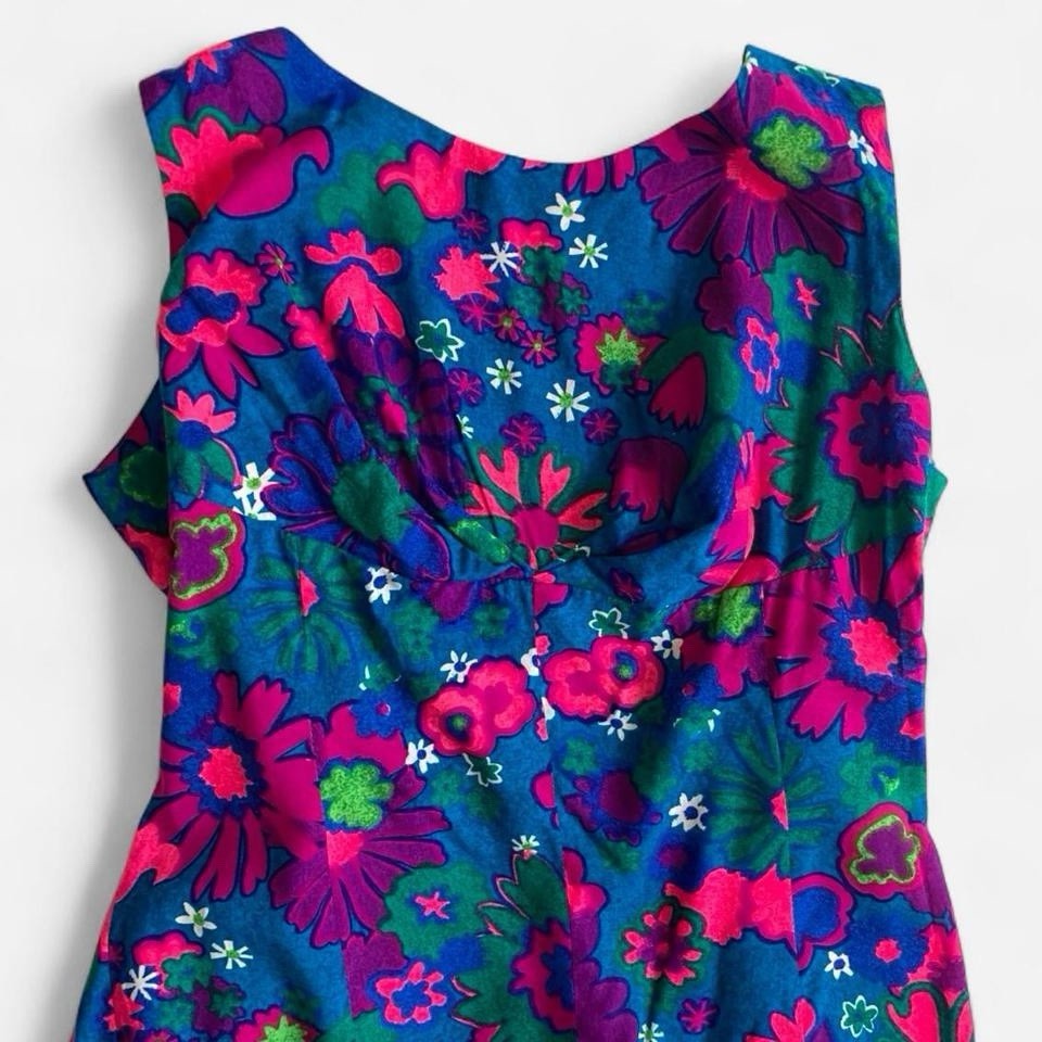 Vintage 70s Psychedelic Vibrant Floral Waikiki Maxi Dress