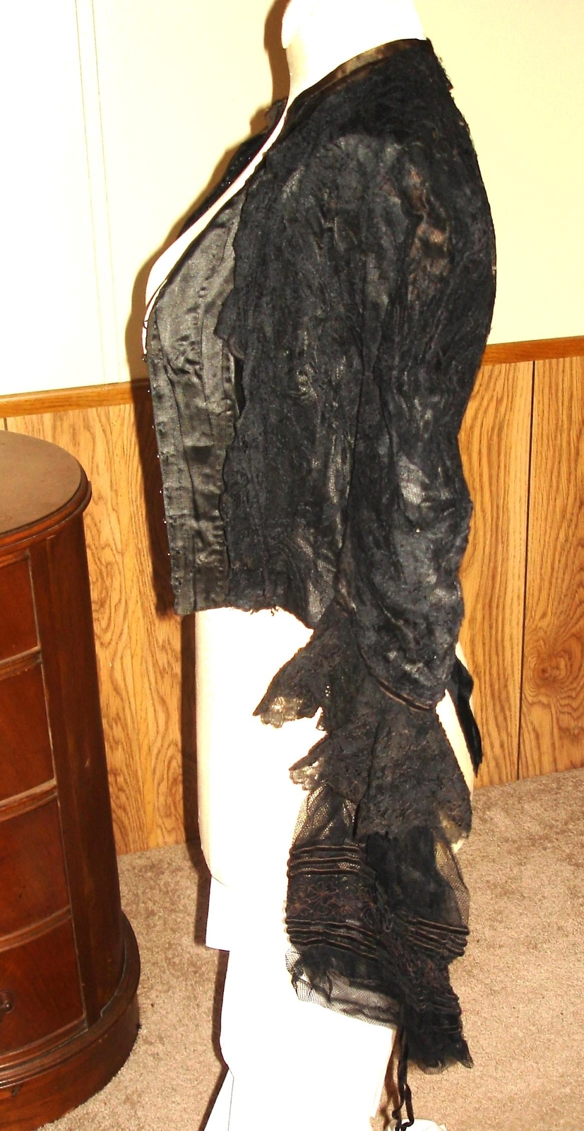 Outstanding Victorian Top Bodice completly covered with Chantilly Lace
