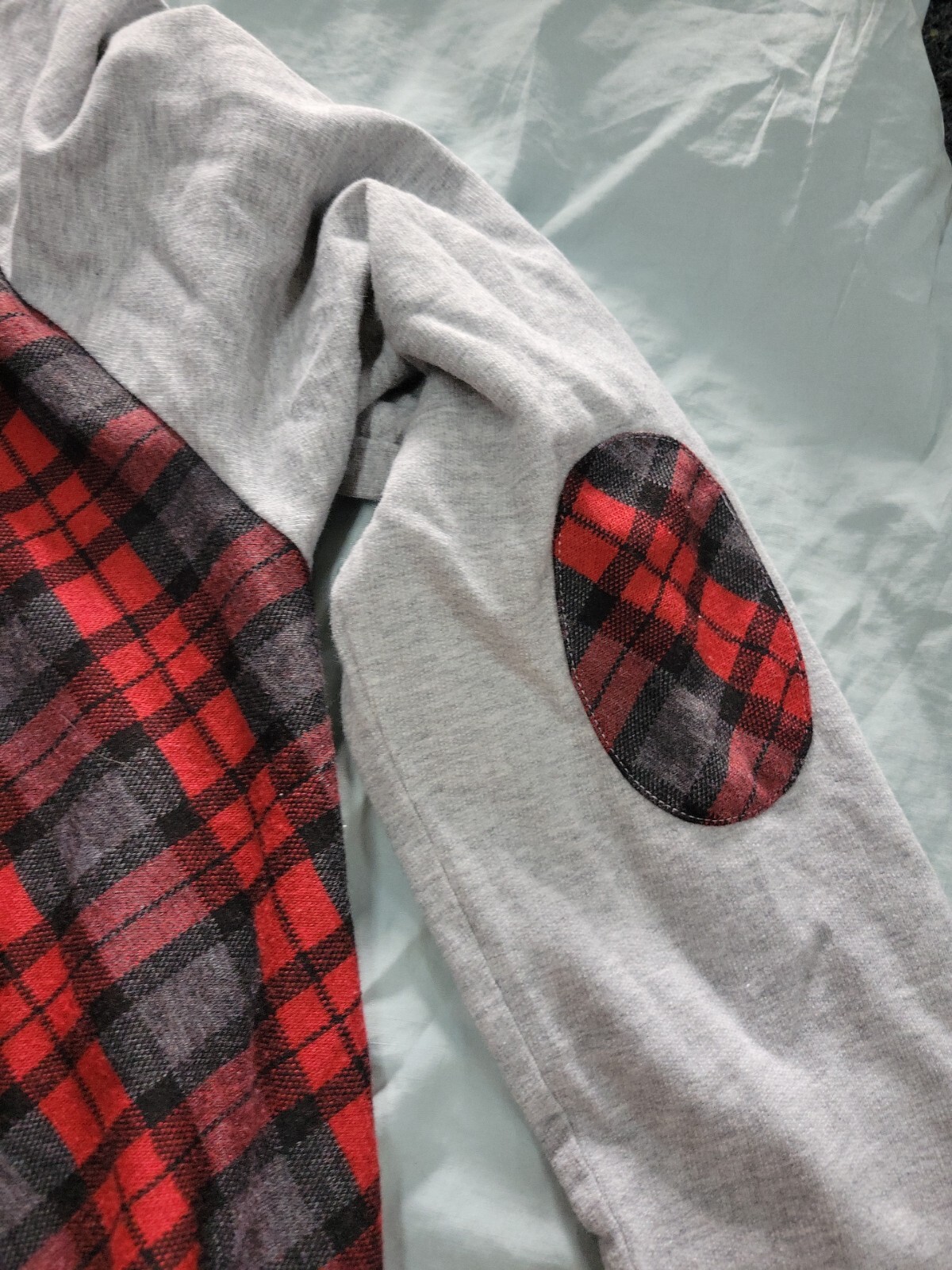 Vintage Red Plaid polyester Long Sleeve T-Shirt Erin London Size XL Padded Elbow