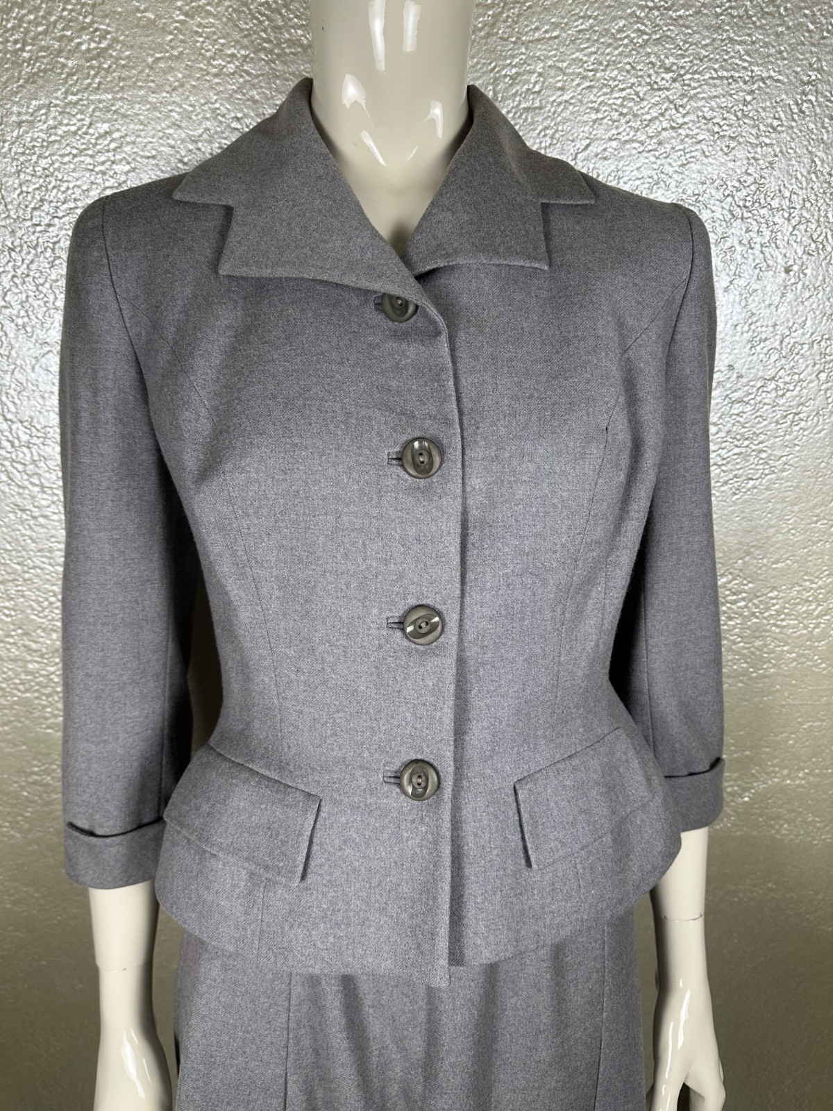 Vintage 1940s-1950s Ladies LIPMAN WOLFE & CO. Gray Wool Two Piece Skirt Suit Set