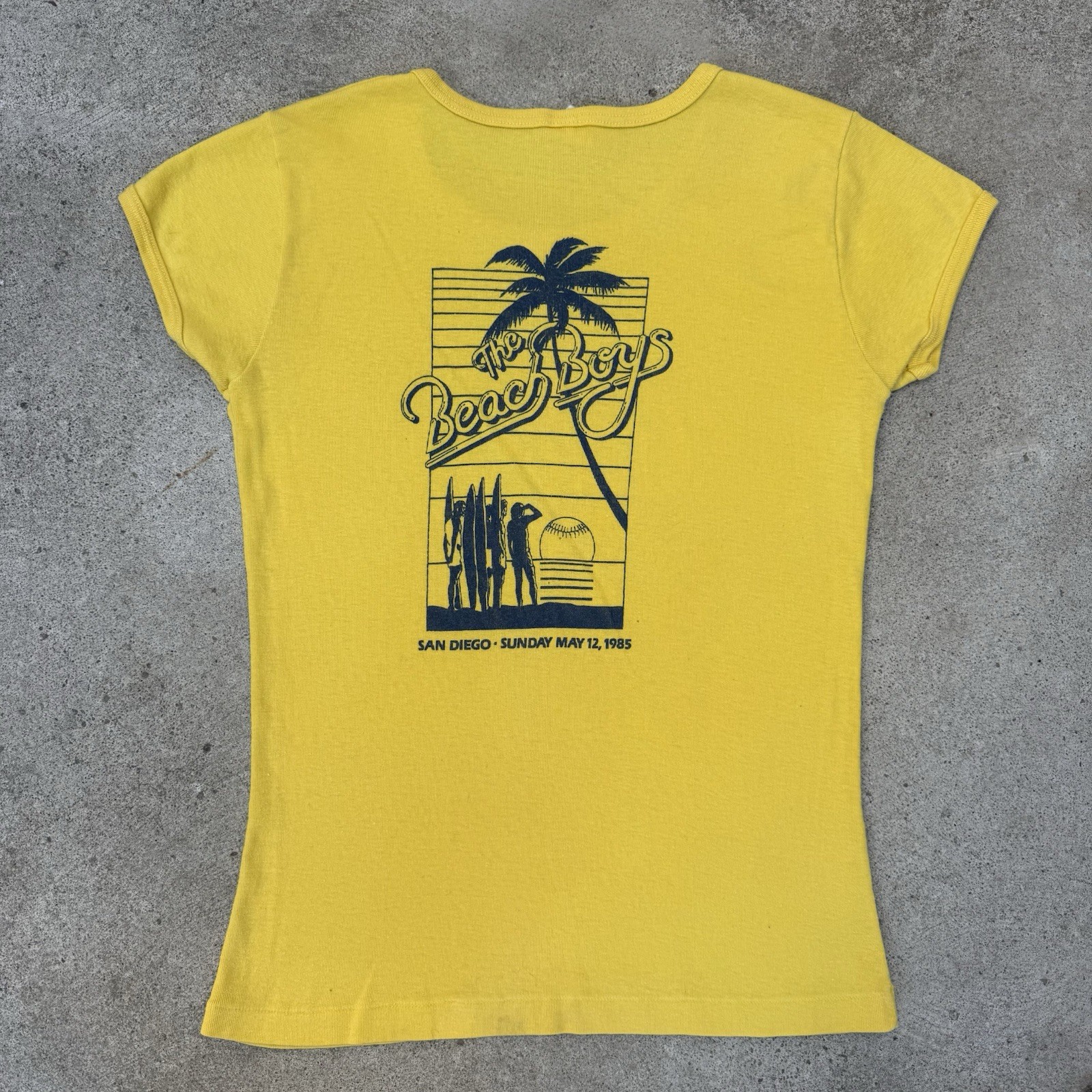 VTG Anvil Women’s T-Shirt Beach Boys San Diego 1980’s Single-Stitch Made in USA