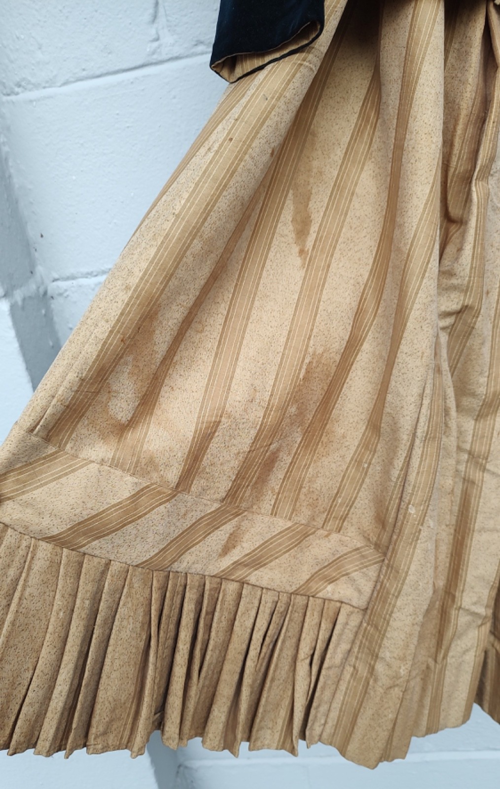 Antique Prairie Dress Camel Tan Striped Walking Skirt & Top metal stays SZ S