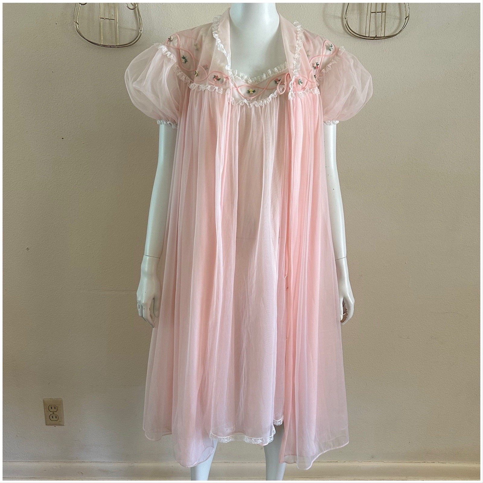 1960s Gotham Pink Nylon Peignoir Set Babydoll Chiffon Lace Lingerie Robe M VTG