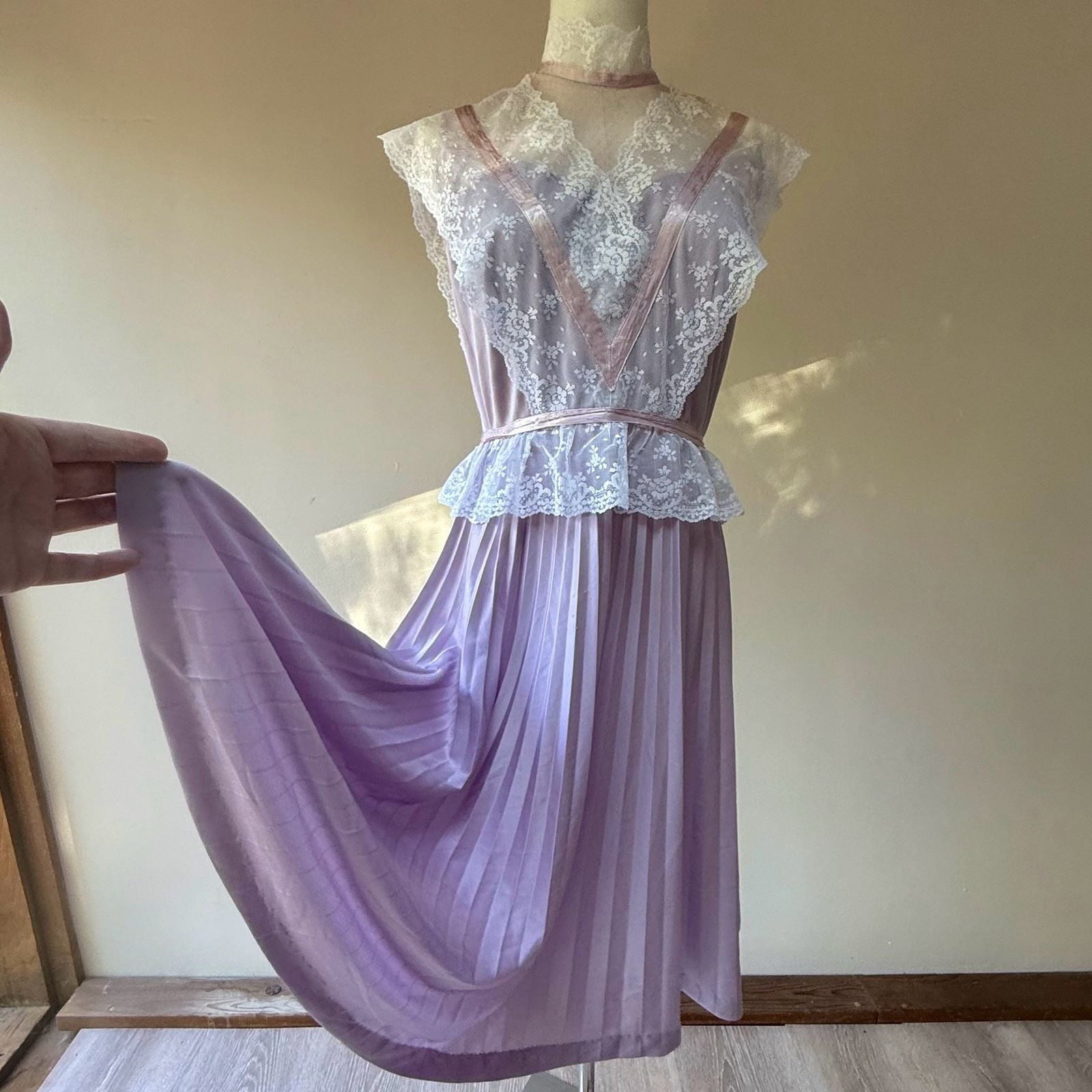 Vintage 1970s Lilac Pleated Lace Maxi Dress with Ribbon Peplum and High Neck