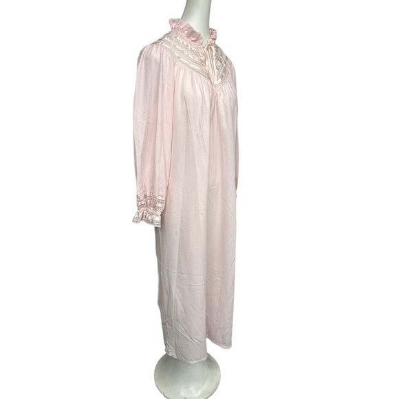 Vintage Gilligan O&rsquo;Malley Petite M Night Gown Pink Full Length Cottagecore Lace