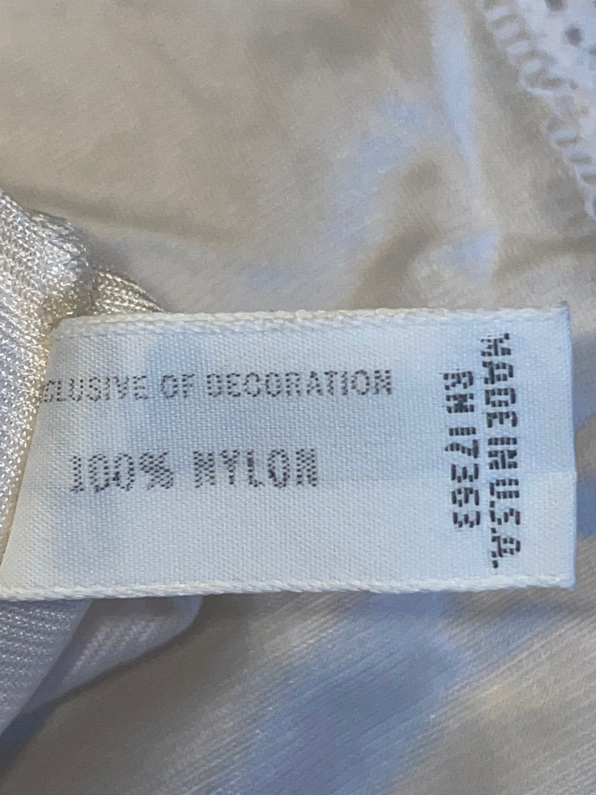Komar Off White Nylon Ladies Side Slits Half Slip – Women&rsquo;s Size S Average 25&Prime;