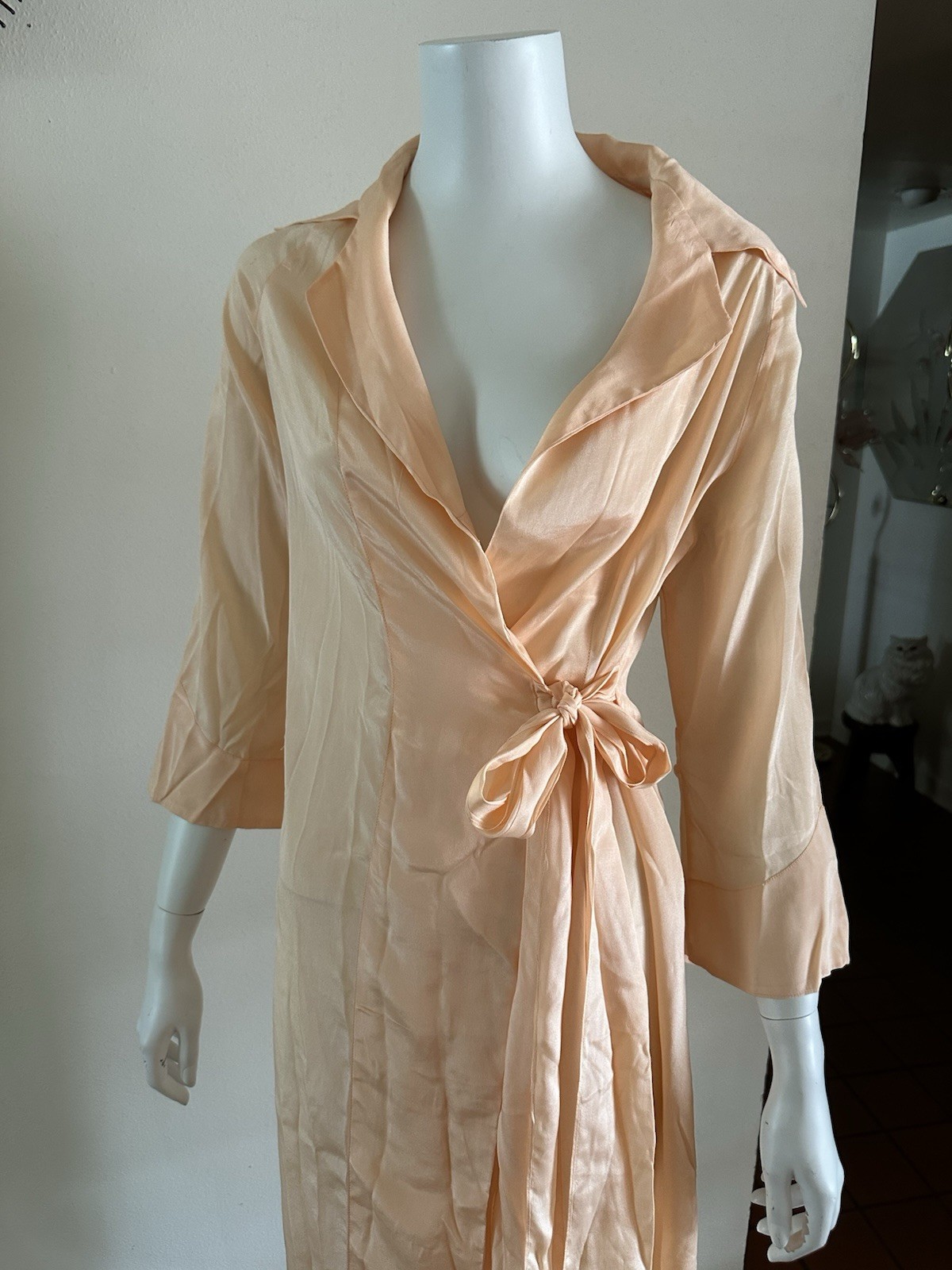 1930s 40s Peach Rayon Satin Robe Art Deco Wrap Boudoir Dressing Gown S Vintage