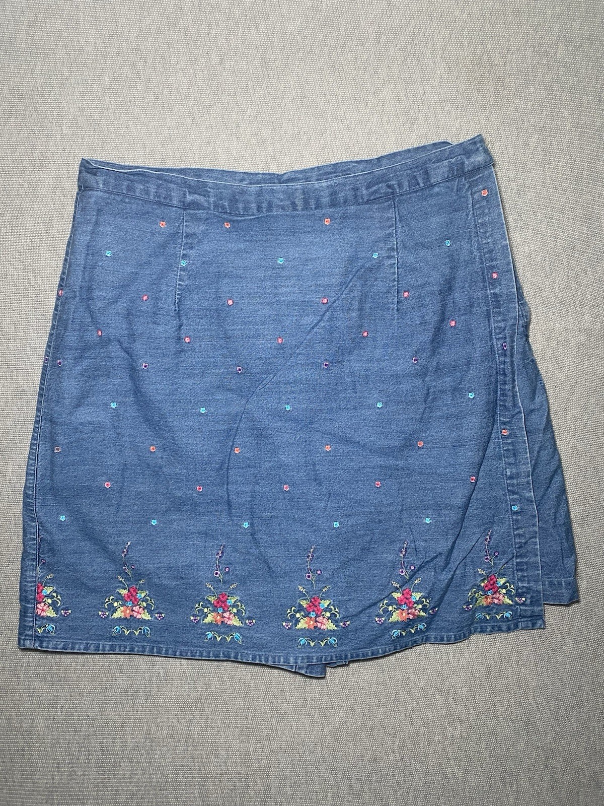 Vintage 90s Westbound Denim Skort Floral Embroidered 100% Cotton Size 14 Cottage